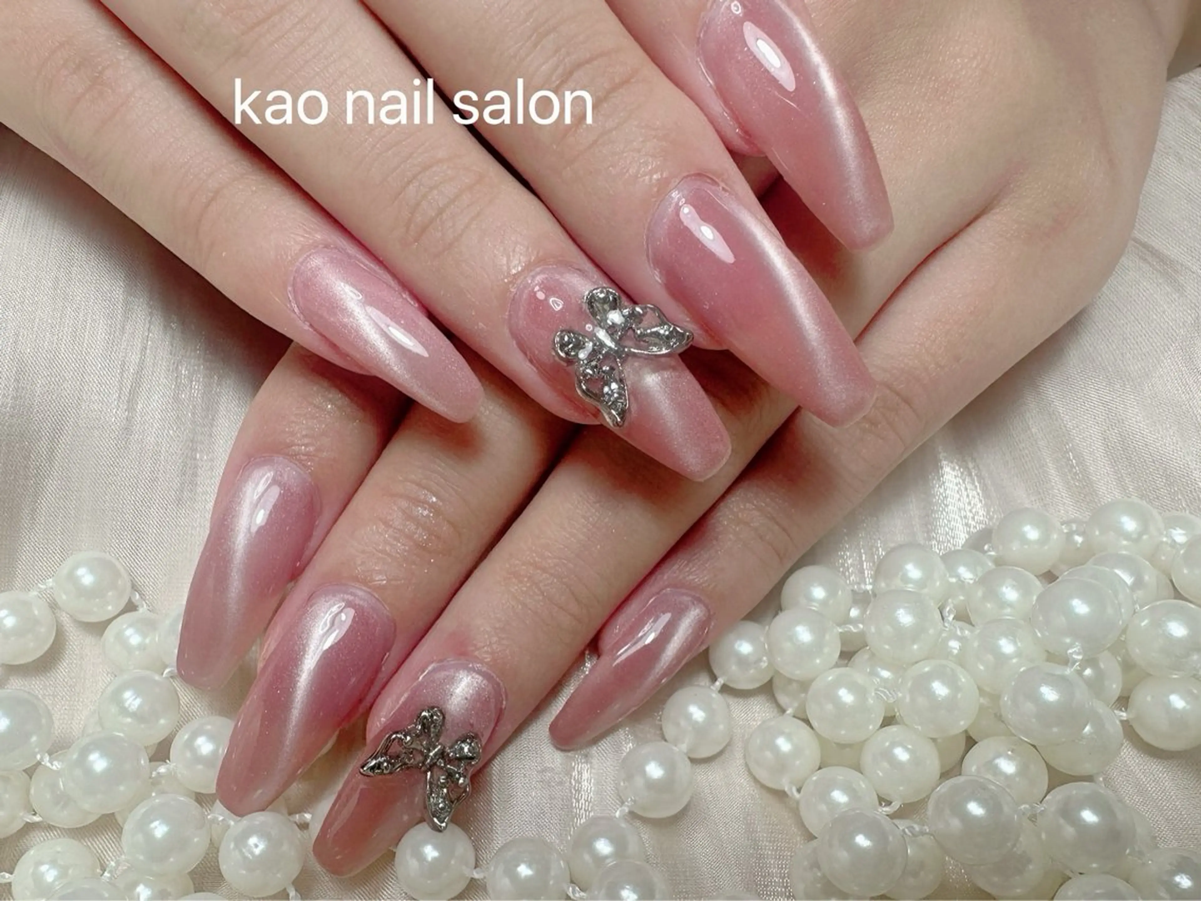 【チップ長出し】ミニモ限定メニュー✨チップ長さ出しワンカラー／ラメグラデーション＋パーツ2個🩷の写真