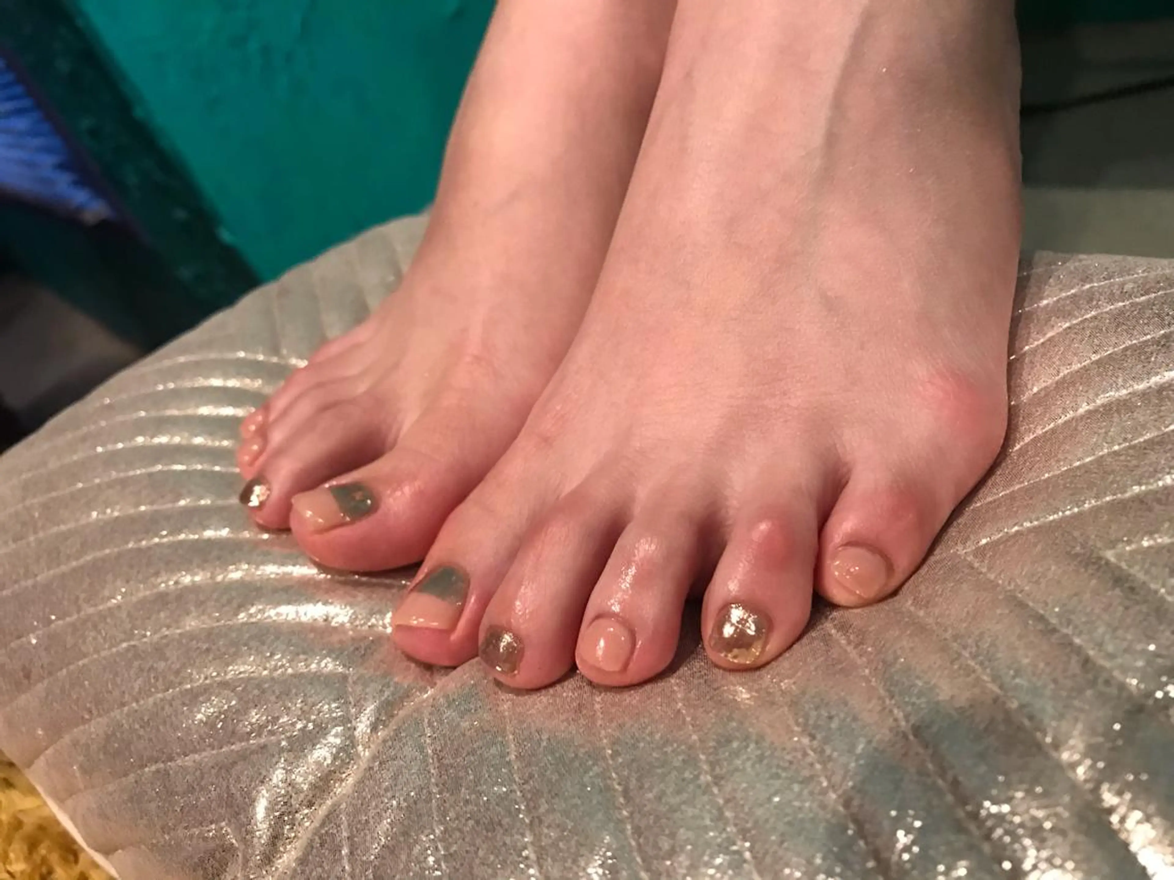 ネイル フットネイル キラキラ オメメのネイルデザイン