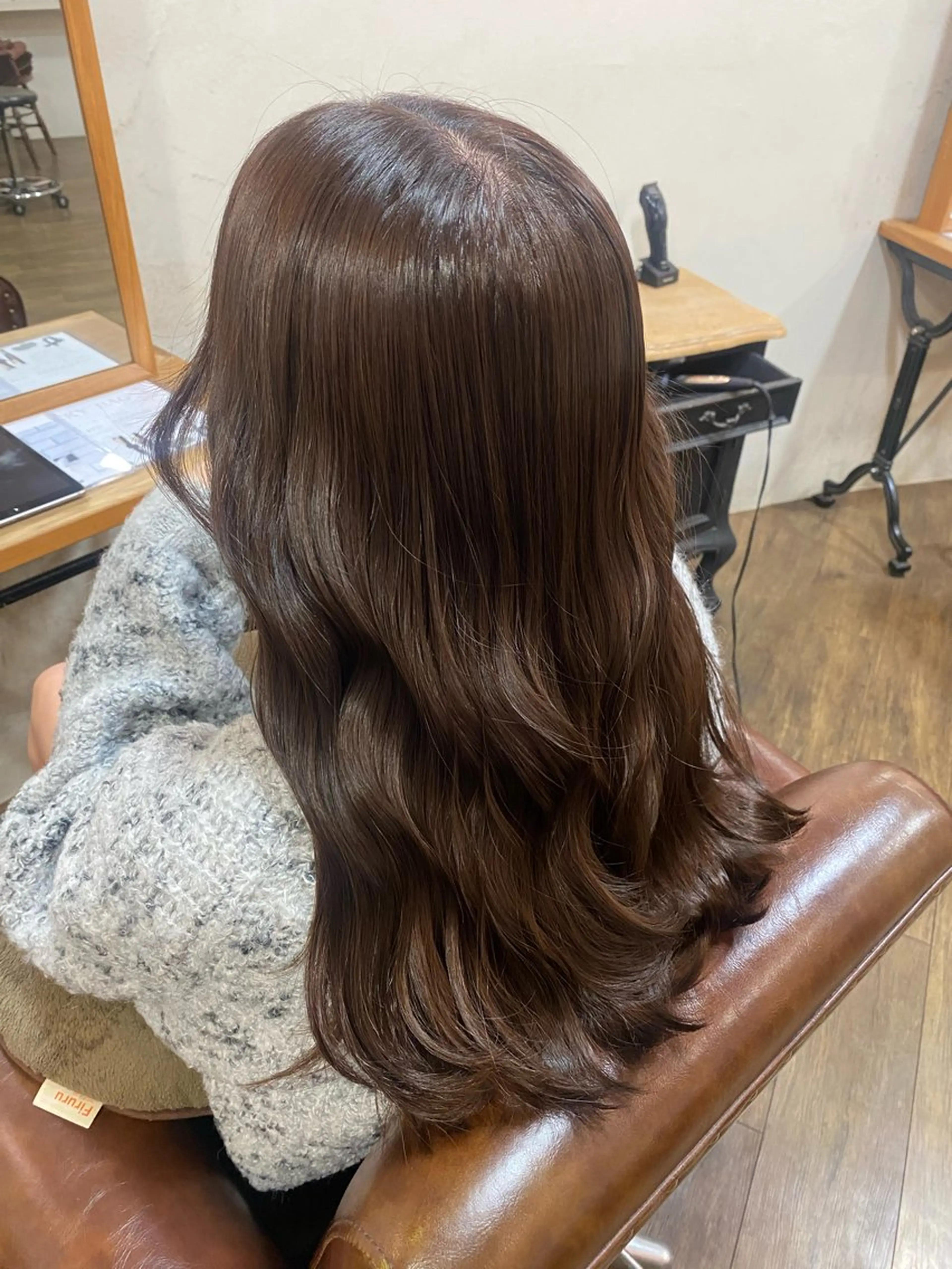 ロング 牧 藍歌のヘアスタイル