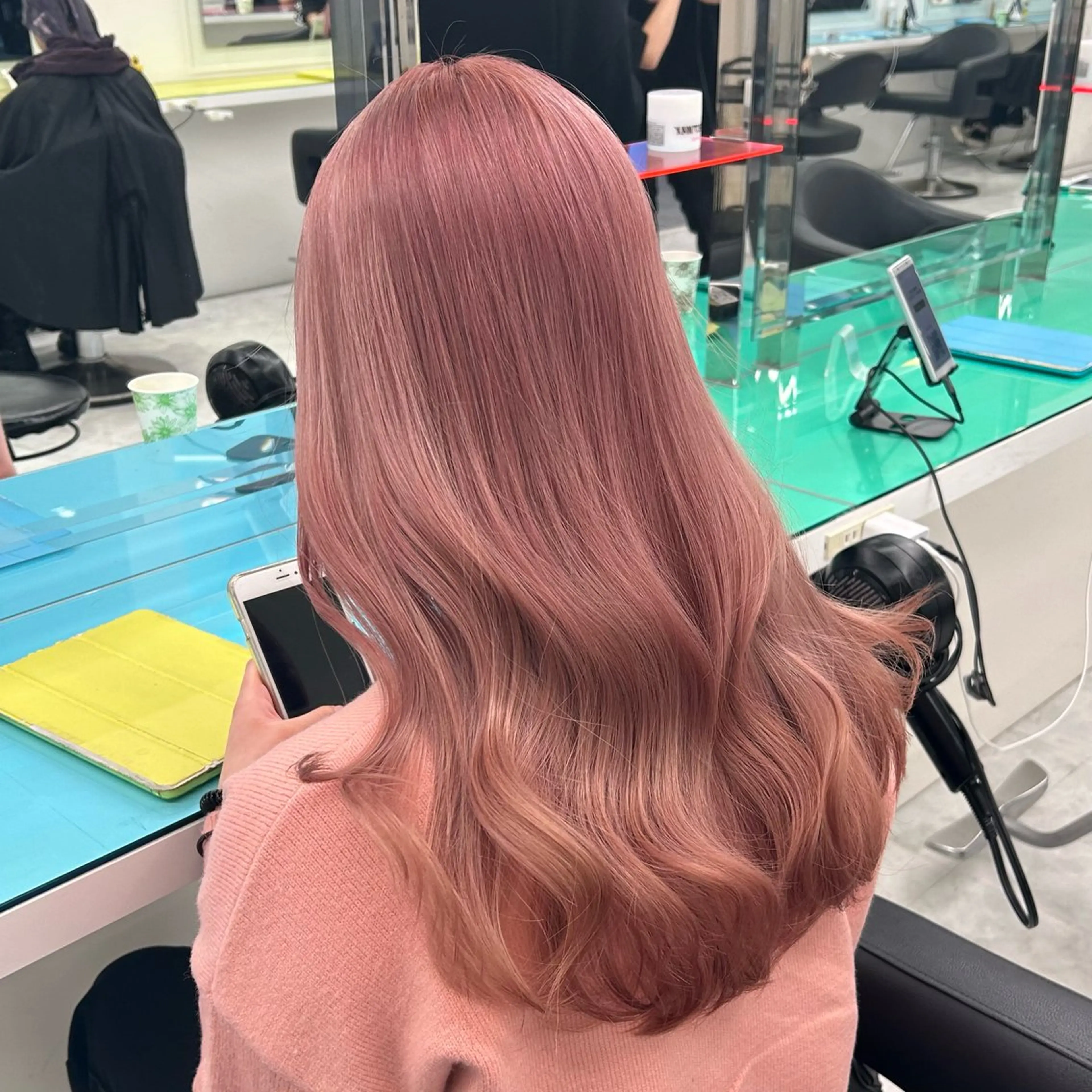 セミロング ヘアカラー ヘッドスパ ヘアセット Miwa🤍ダメージ レスカラー特化🦢のヘアスタイル
