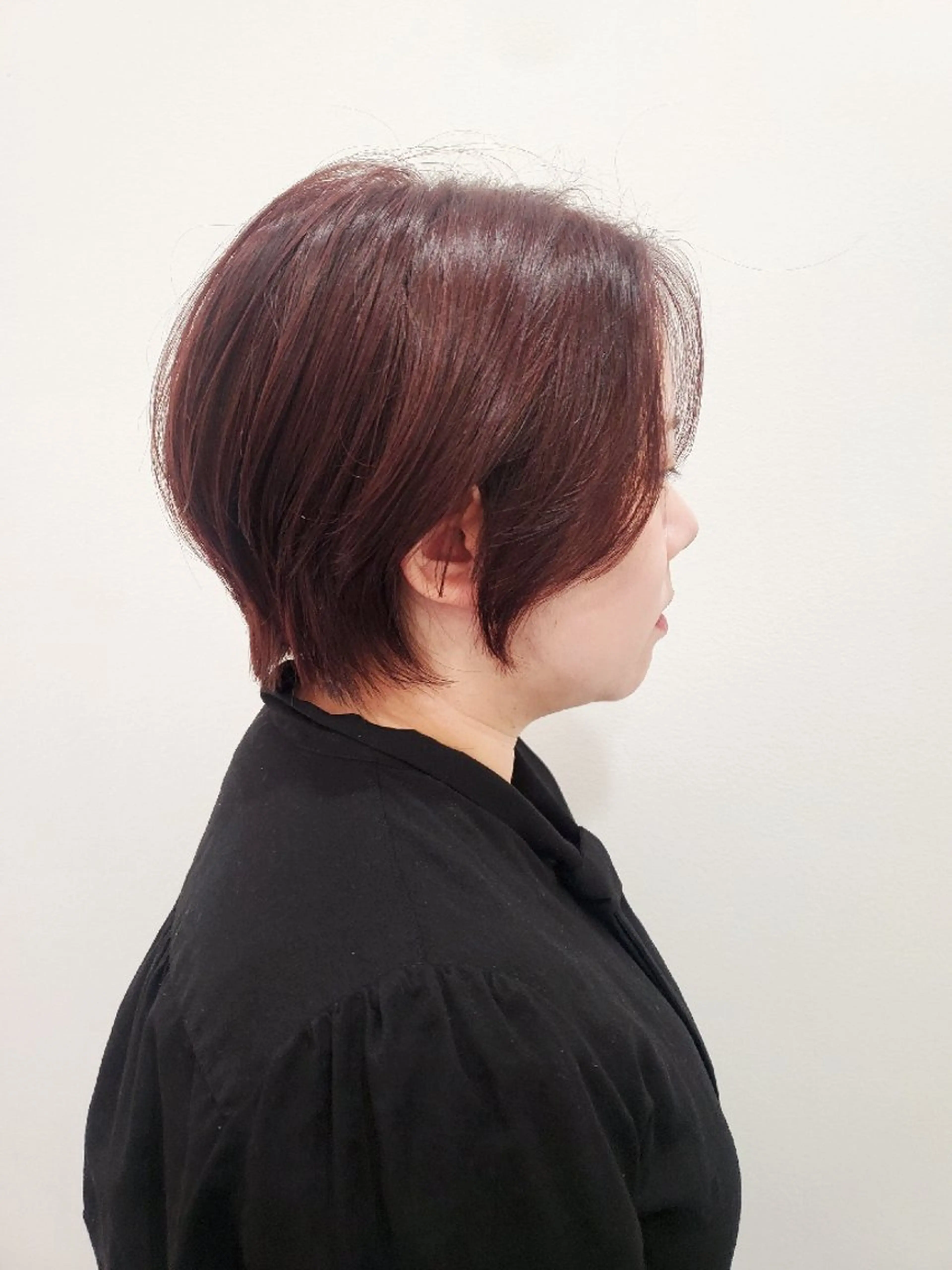 ショート カラー カット ヘアカラー トリートメント 齋藤 愛美のヘアスタイル