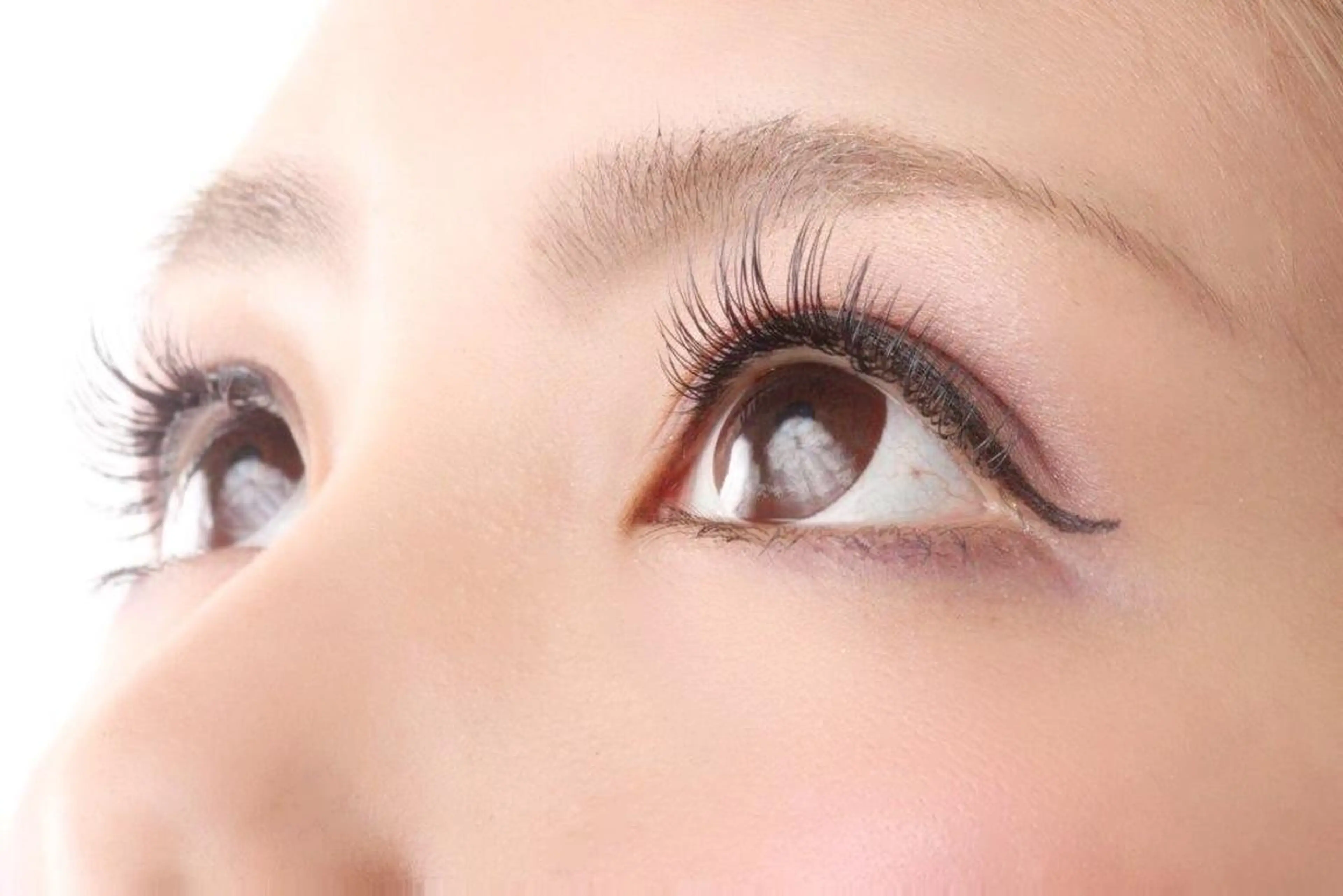 マツエク・マツパ 浅野 優衣のネイルデザイン