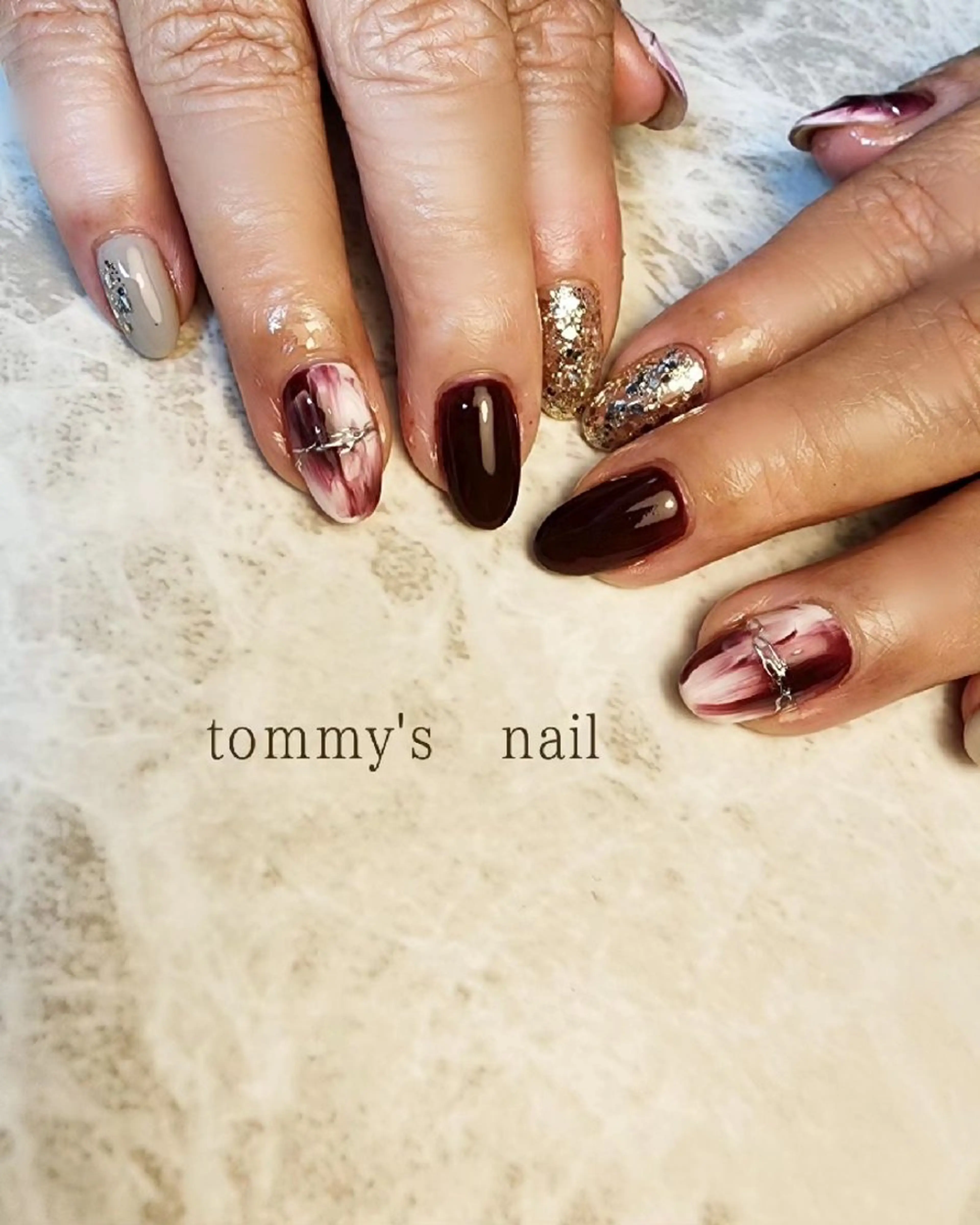ネイル フットネイル ジェルネイル ミラーネイル ワンカラーネイル ハンドネイル tommy's nail所属・福岡/若よもぎ蒸し 全身美容が叶うサロンのネイルデザイン
