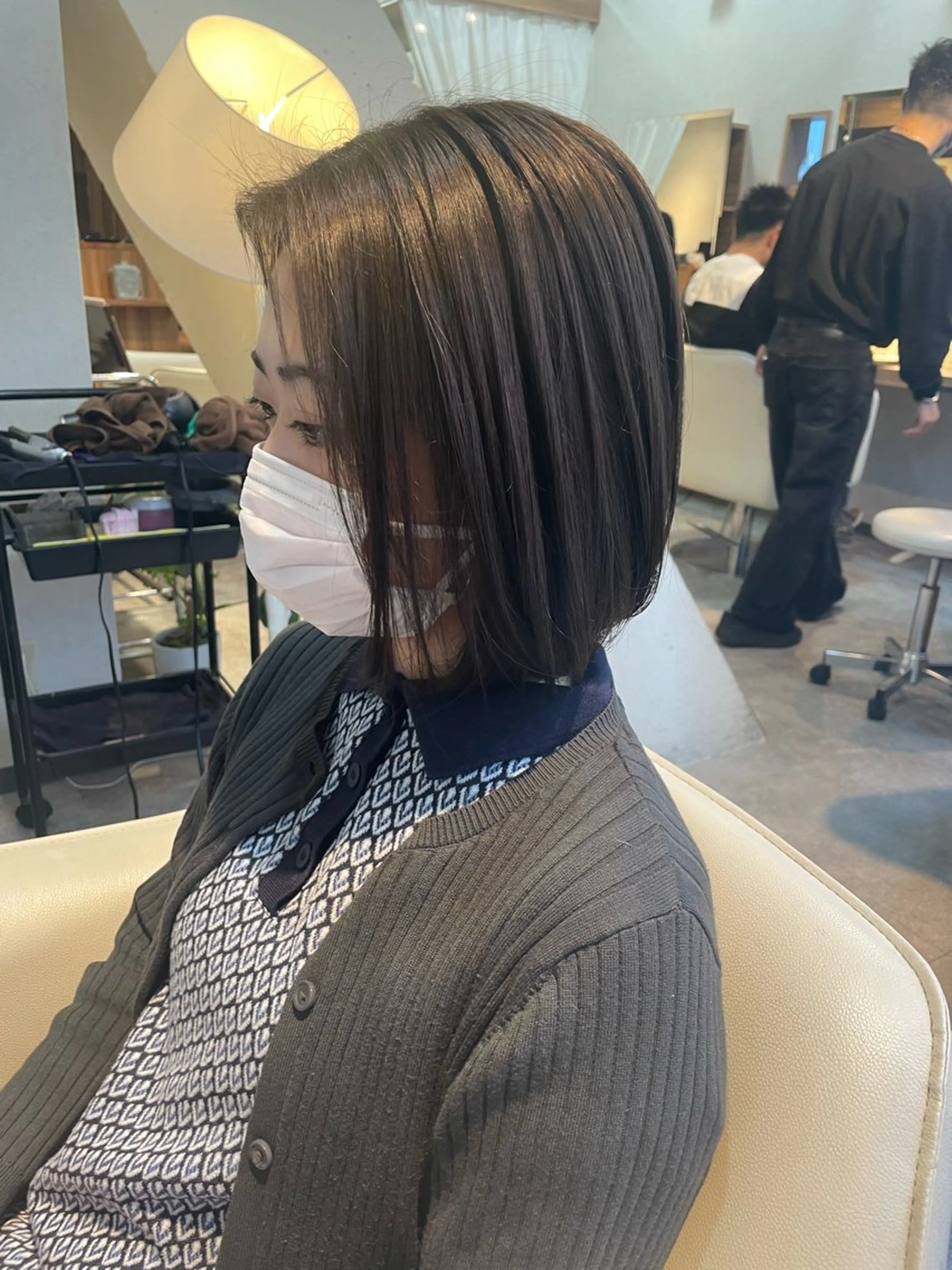 ショート カラー 佐藤 結衣のヘアスタイル