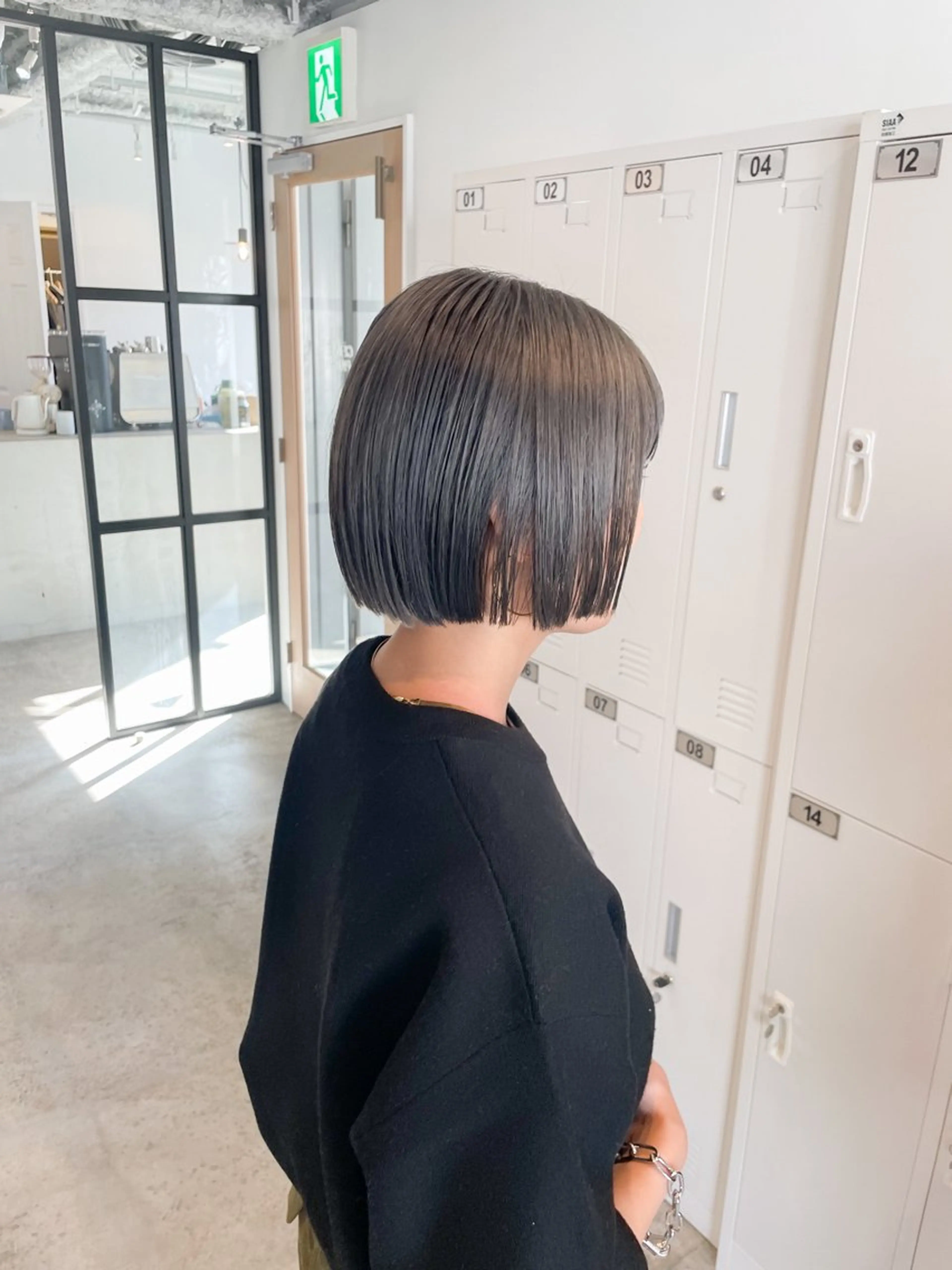 ショート カラー グレージュ オリーブカラー ボブ カット ヘアカラー Takuma Suzuki中目黒のヘアスタイル