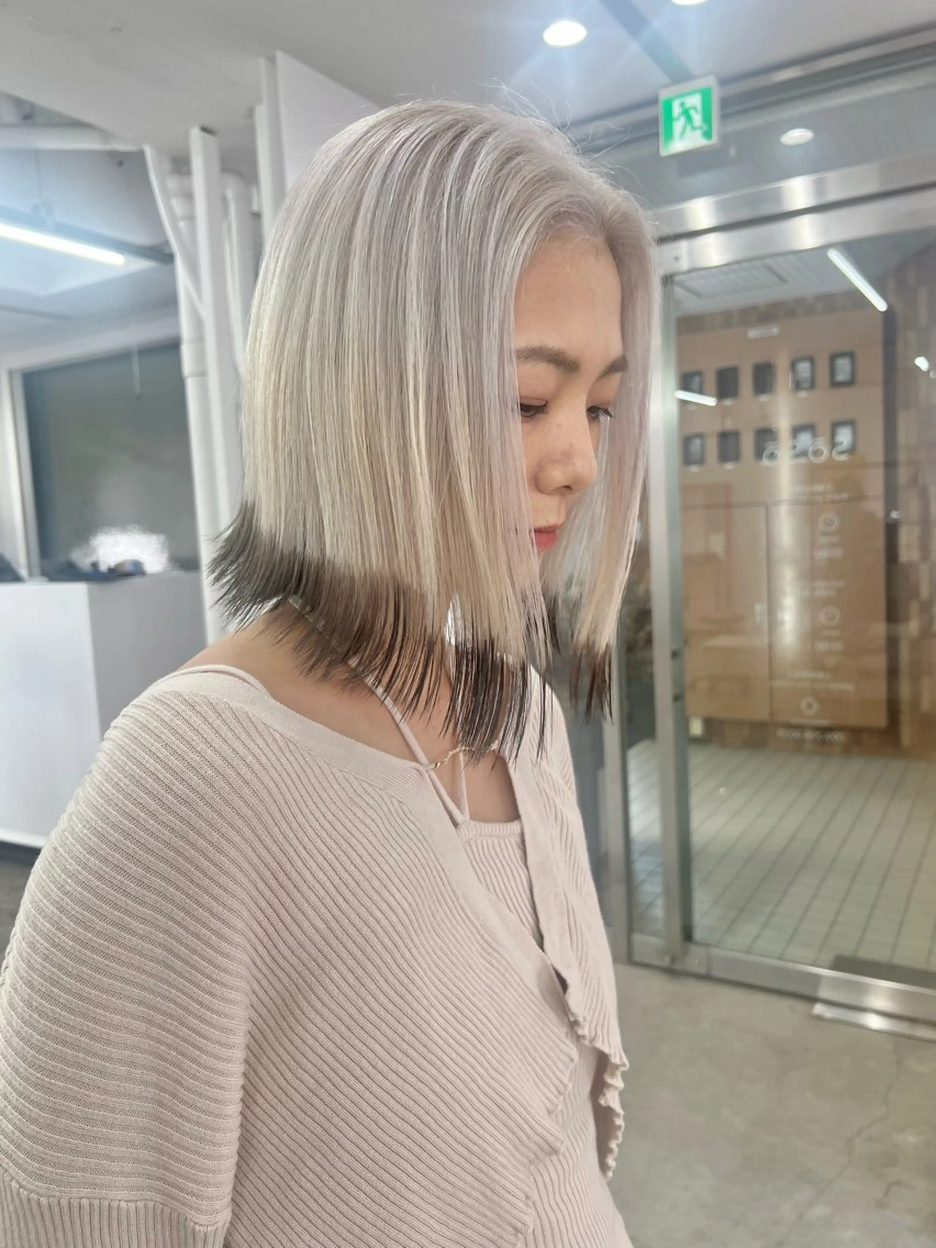 ミディアム ヘアカラー MONIQA原宿所属・24時間受付🌈ブリ ーチ特化RYUTOのヘアスタイル