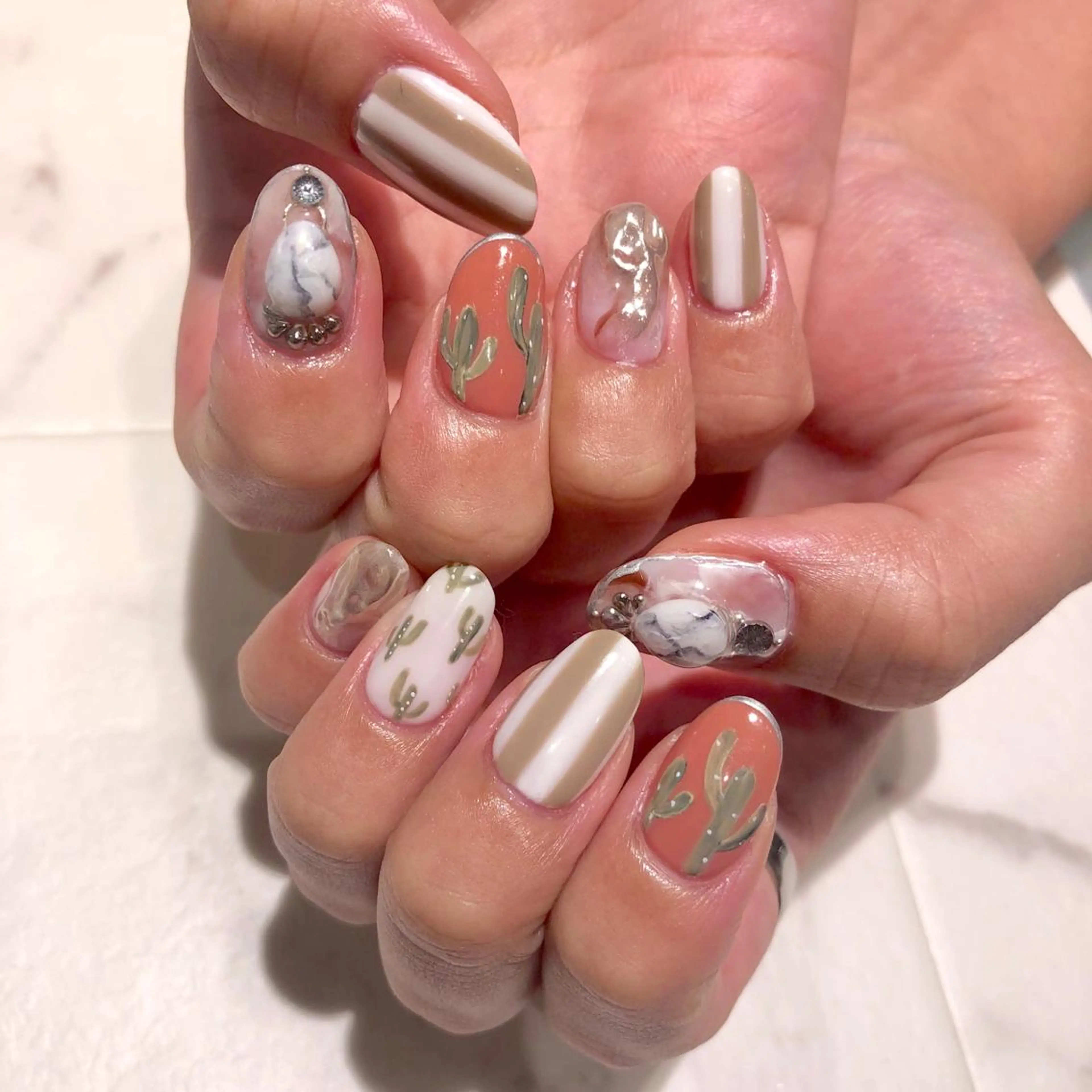 ネイル Twinkling( private salon)所属・伊藤 京香のネイルデザイン