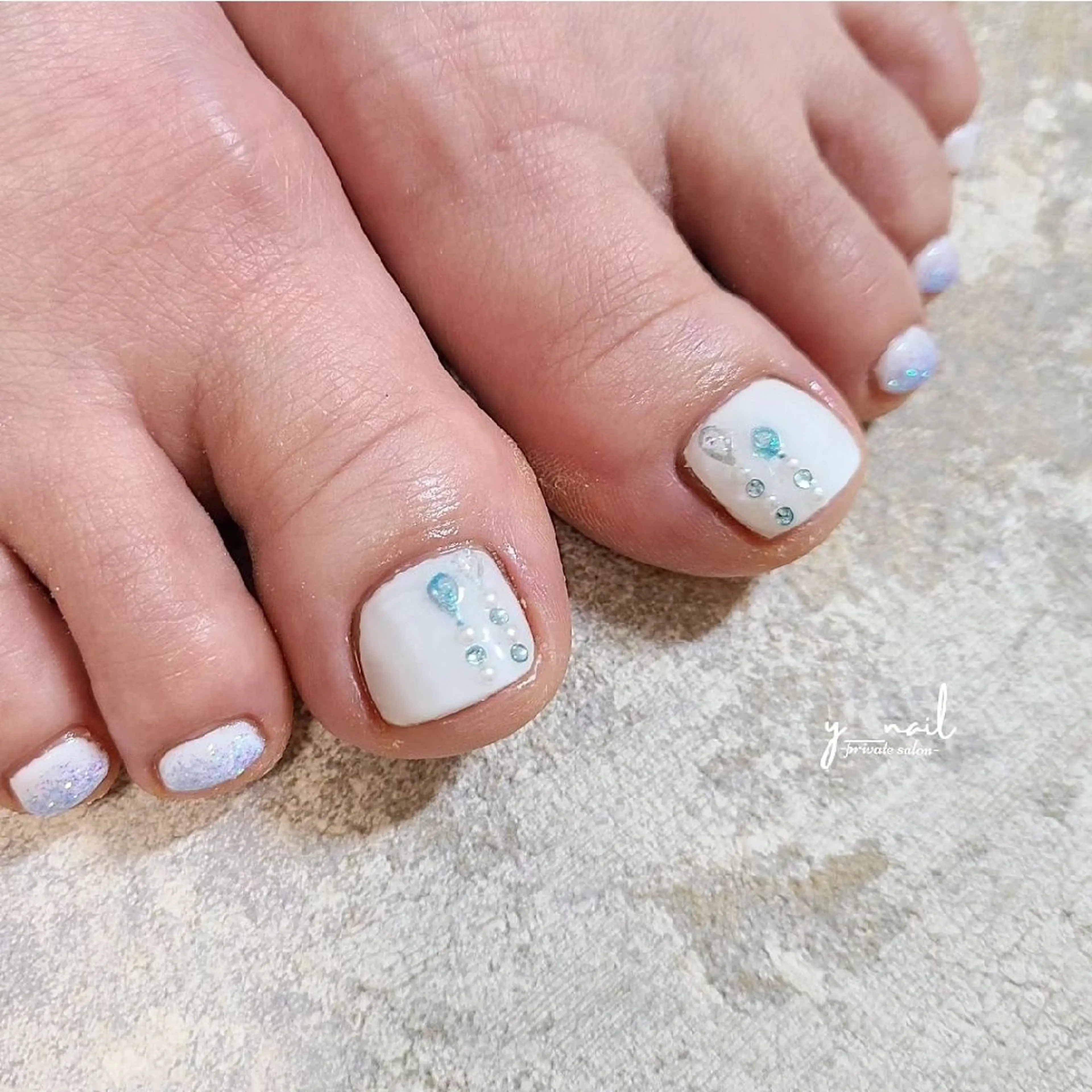 ネイル y ___nailのネイルデザイン