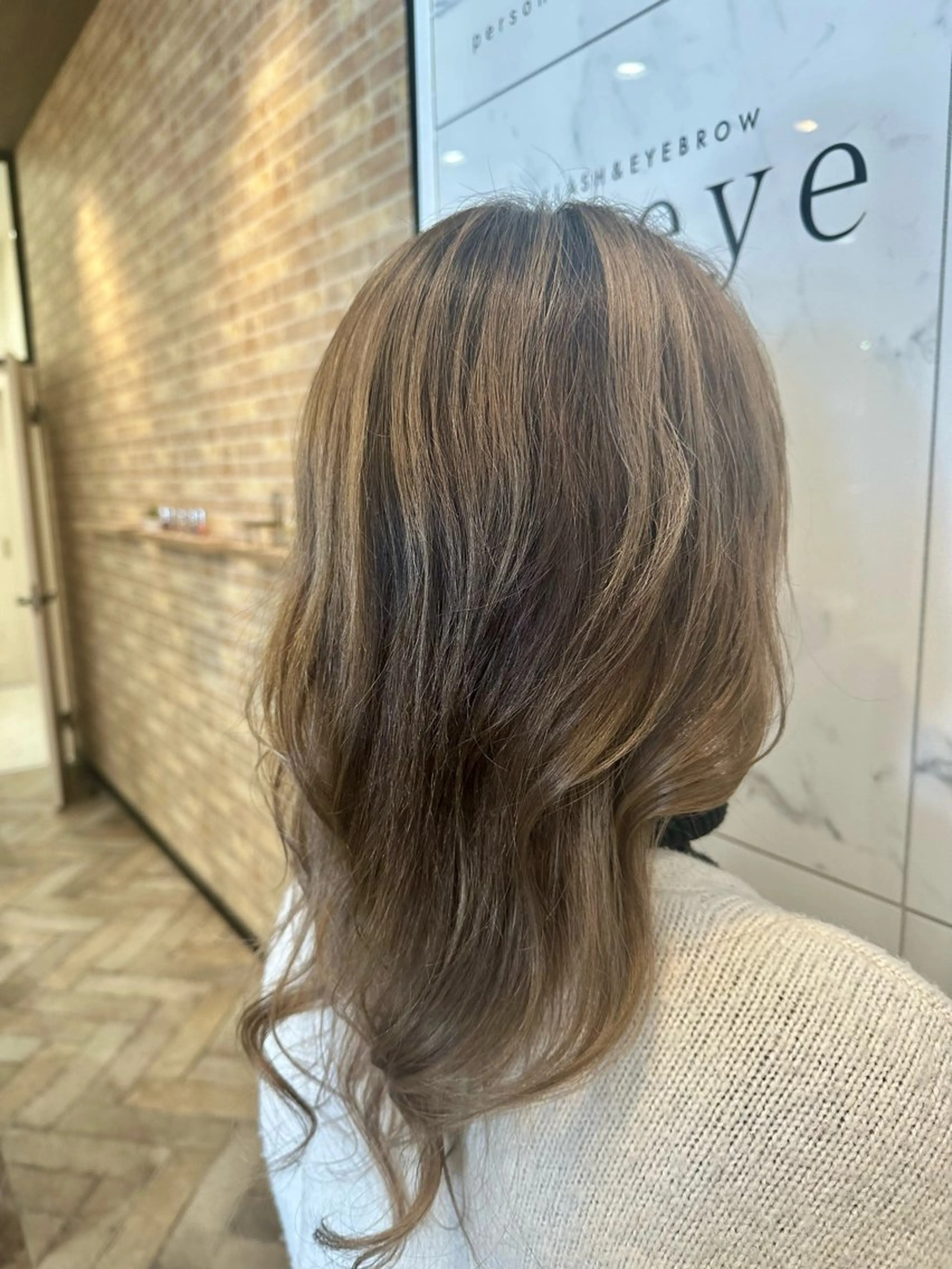 ロング カラー バレイヤージュ レイヤーカット ヘアカラー レイビューティー豊田 丸山店アシスタントのヘアスタイル