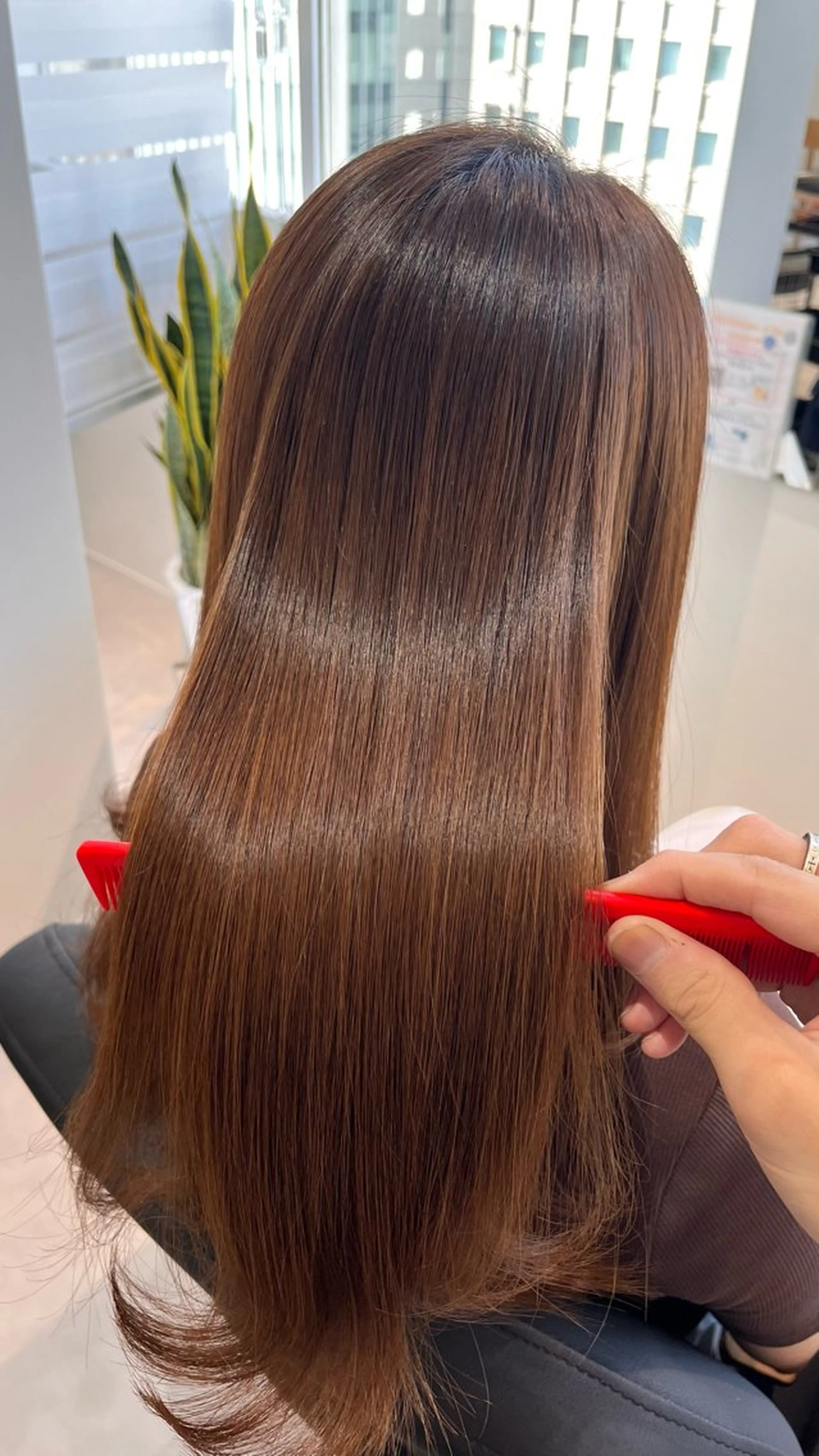 セミロング 髪質改善IENA店長 小泉拓のヘアスタイル