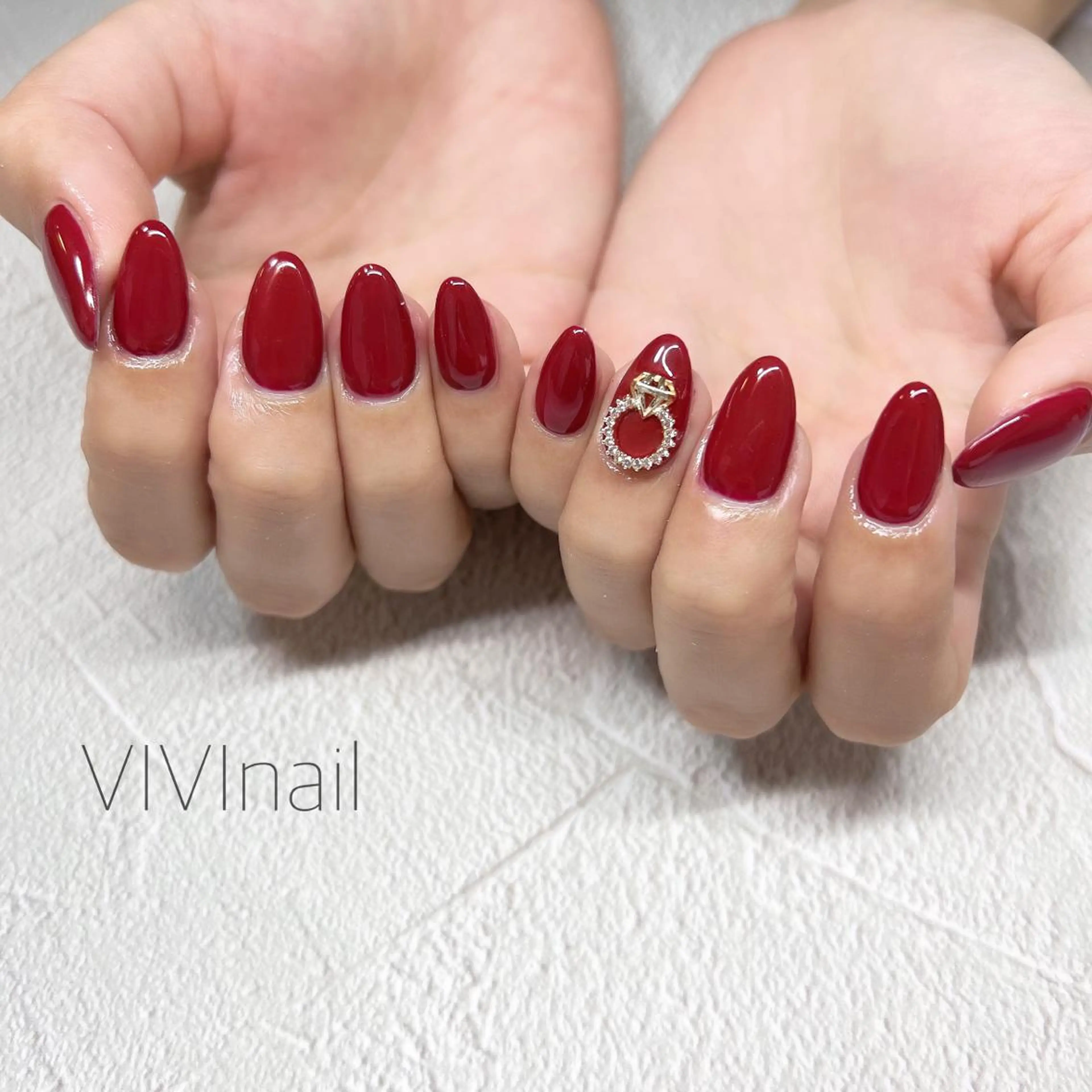 ネイル 赤色 シンプルネイル ハンドネイル vivi nailのネイルデザイン