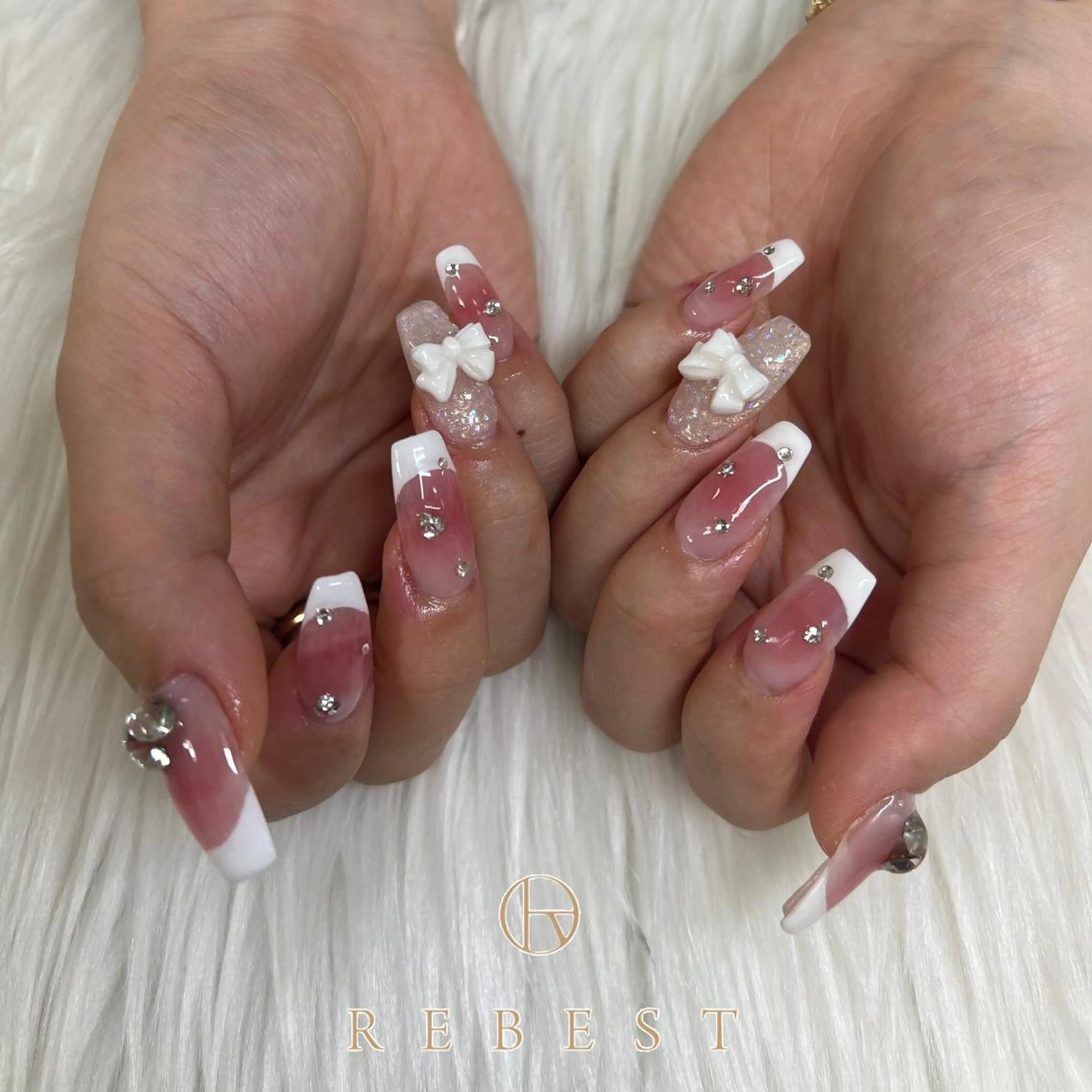 ネイル REBEST🎀 付け放題のネイルデザイン