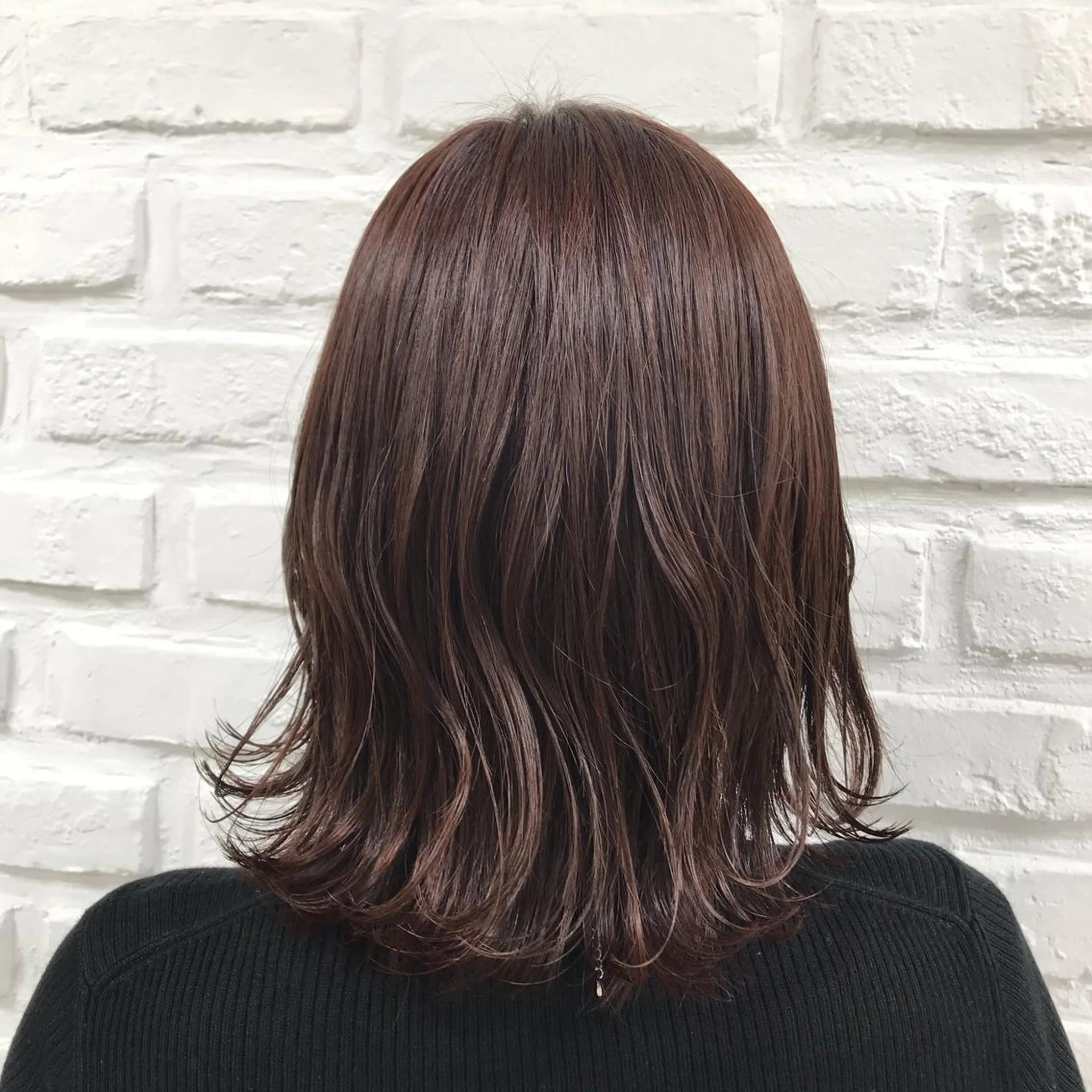 ミディアム カラー アッシュ 透明感カラー ピンクカラー ボブ 外ハネヘア カット ヘアカラー トリートメント 暖色カラー🌹 中山由梨のヘアスタイル