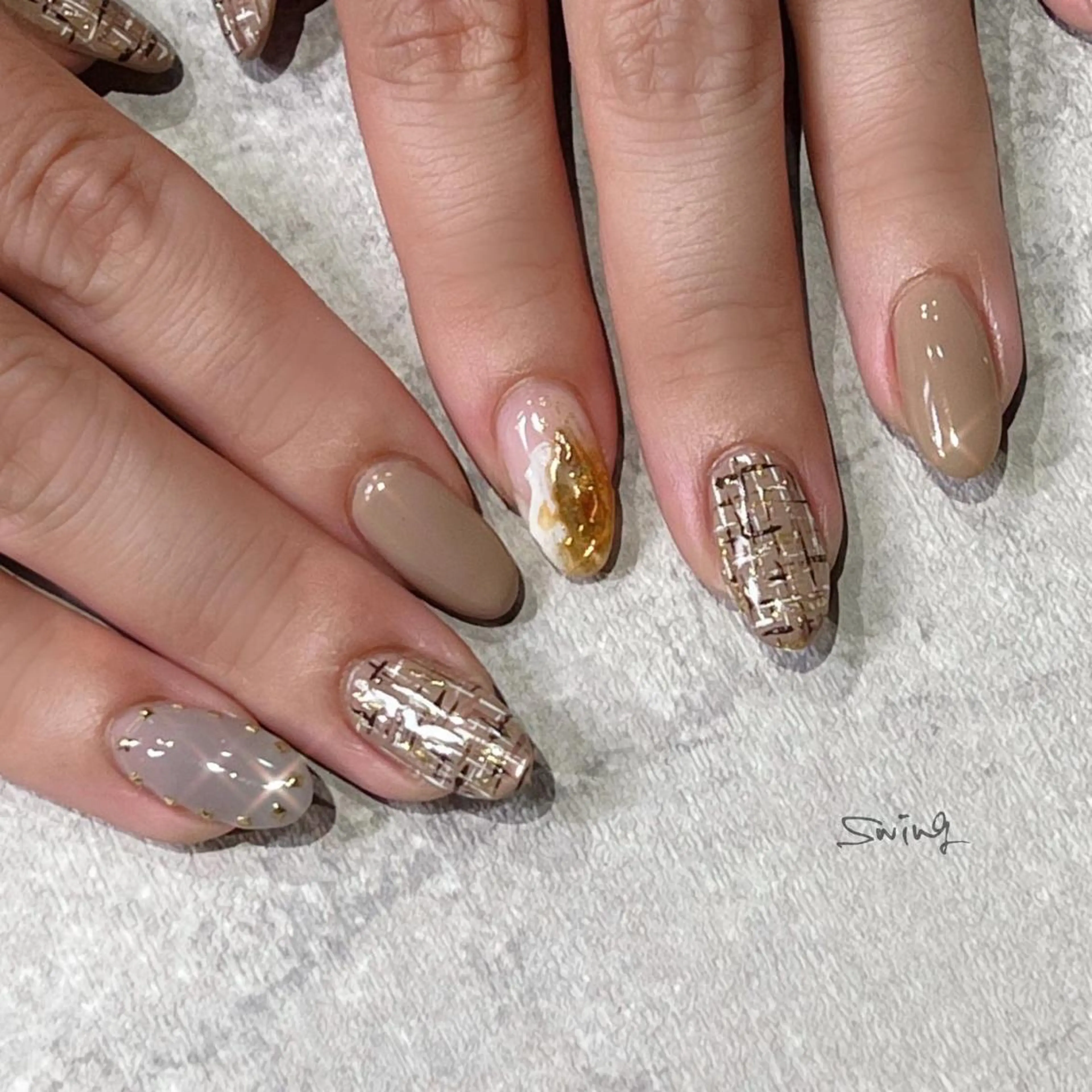 ネイル ツイードネイル SWING Nail Salon所属・Yoshida Takakoのネイルデザイン