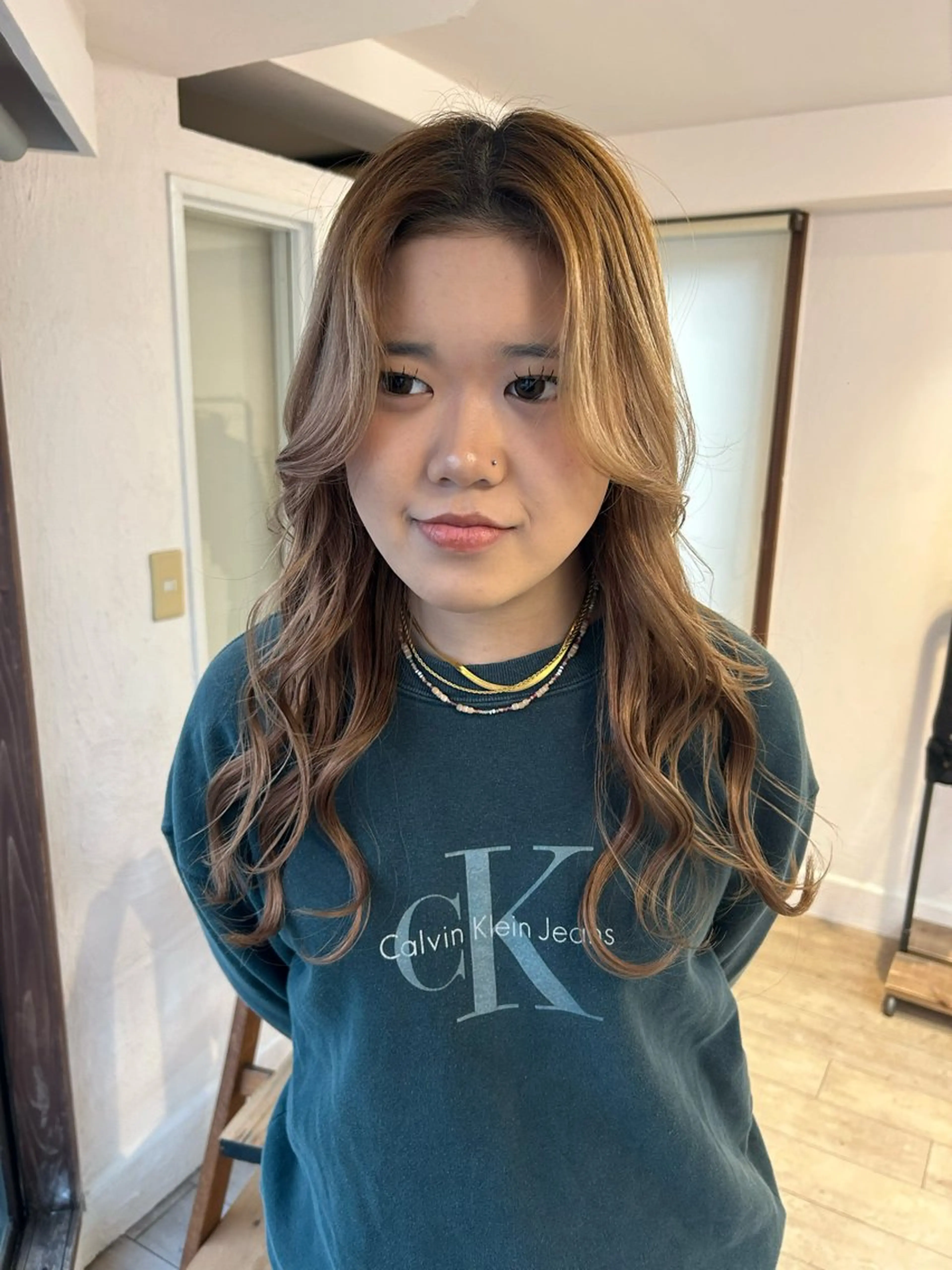 ロング カット 180° OneEightyDegrees 中目黒所属・Himari 【ハイトーンカラー】のヘアスタイル