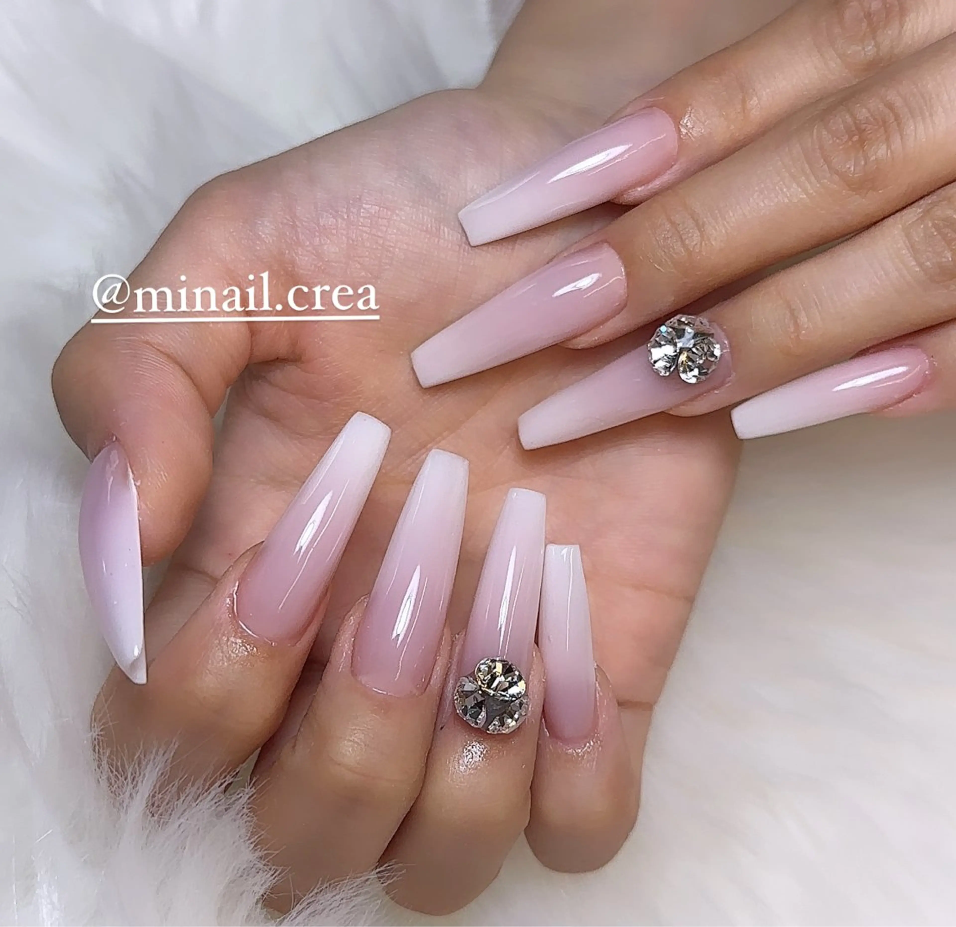 ネイル 長さ出し グラデーション キラキラネイル ロングネイル スカルプネイル ハンドネイル CRéA　-private nailsalon-所属・CReA nailのネイルデザイン