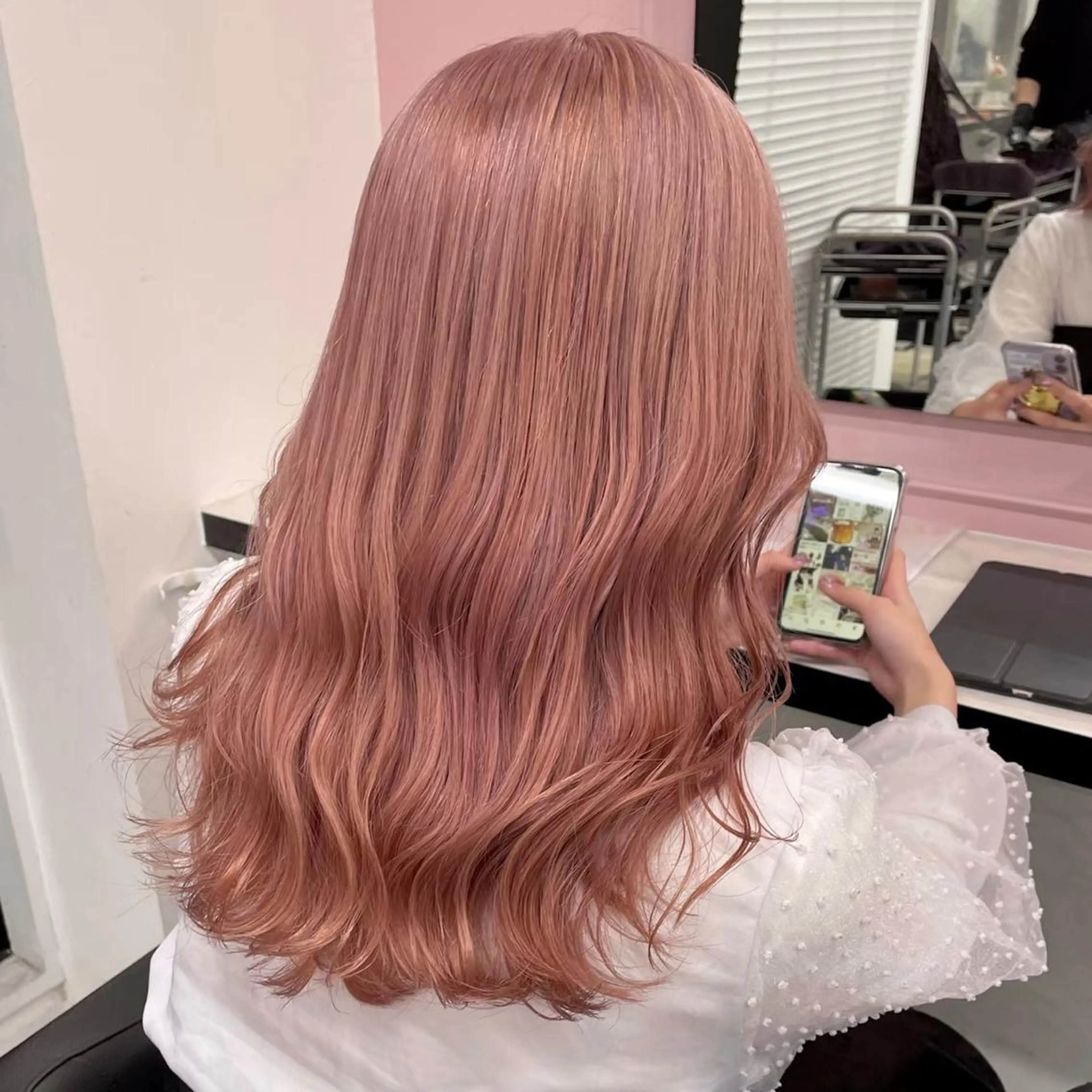 ロング カラー ケアブリーチ 韓国レイヤーKYONのヘアスタイル