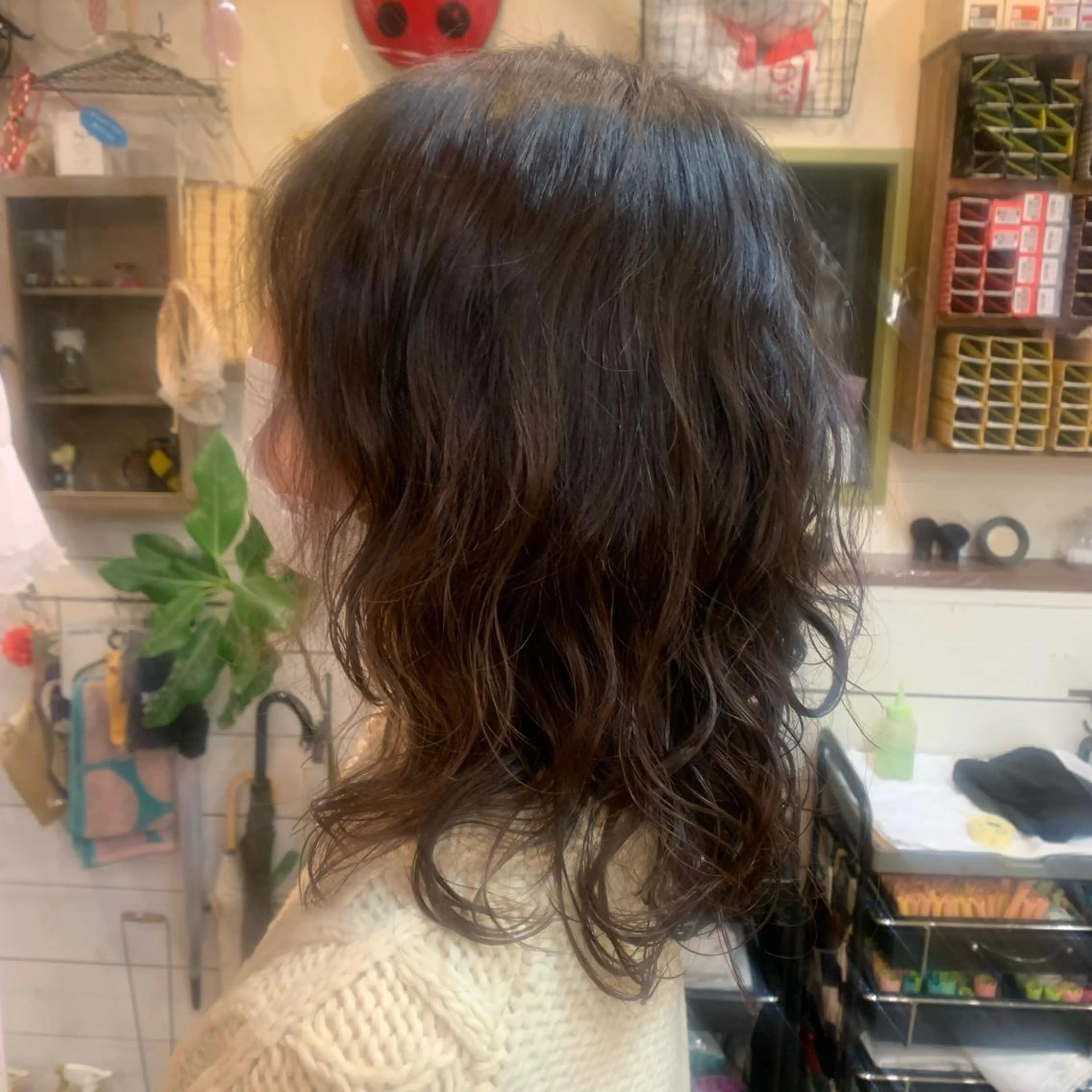 ミディアム ミディアムパーマ “ととのう”ヘッドス パ🌿本多麻亜優のヘアスタイル
