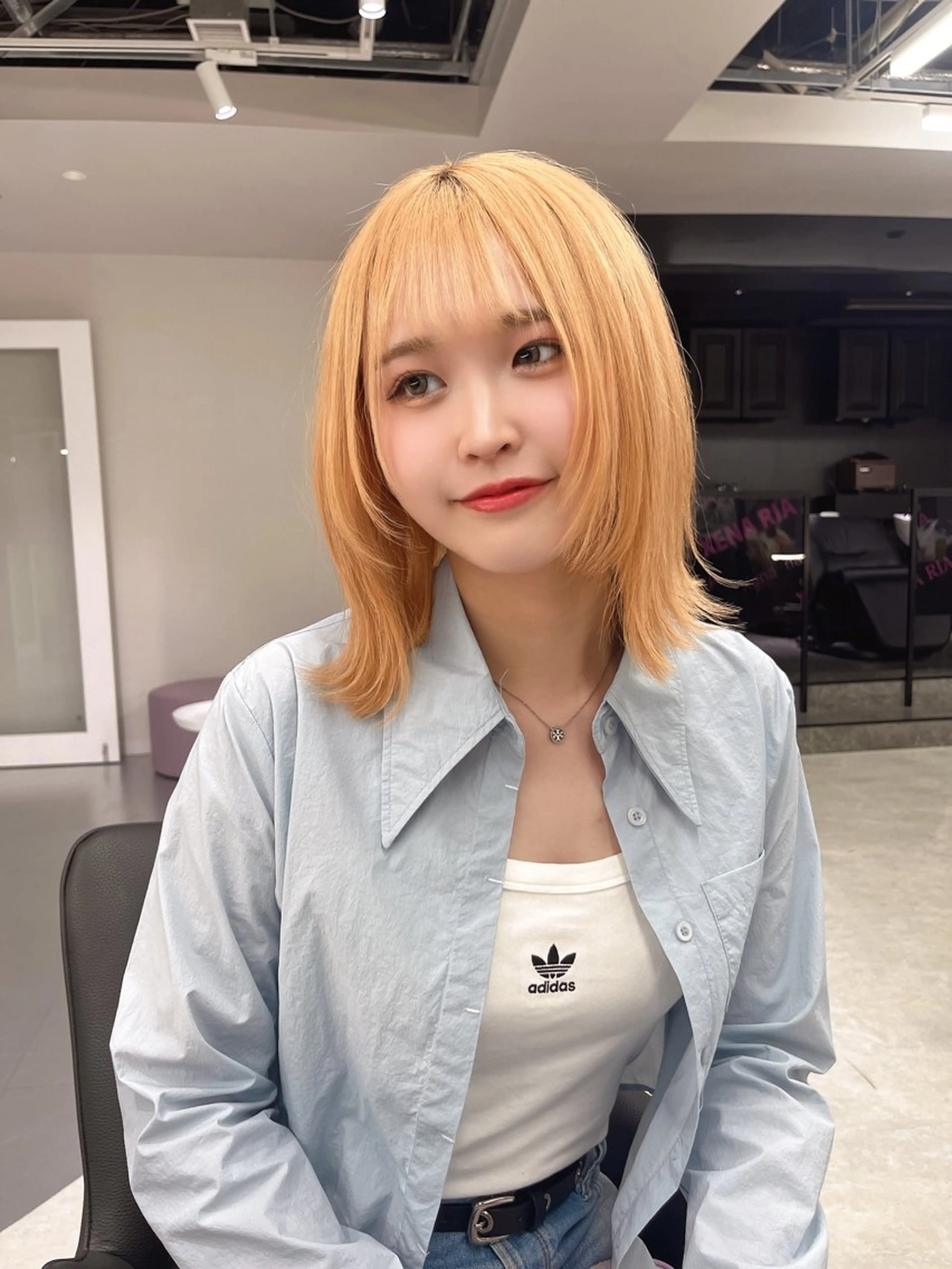 ミディアム カラー ブリーチカラー うたのヘアスタイル