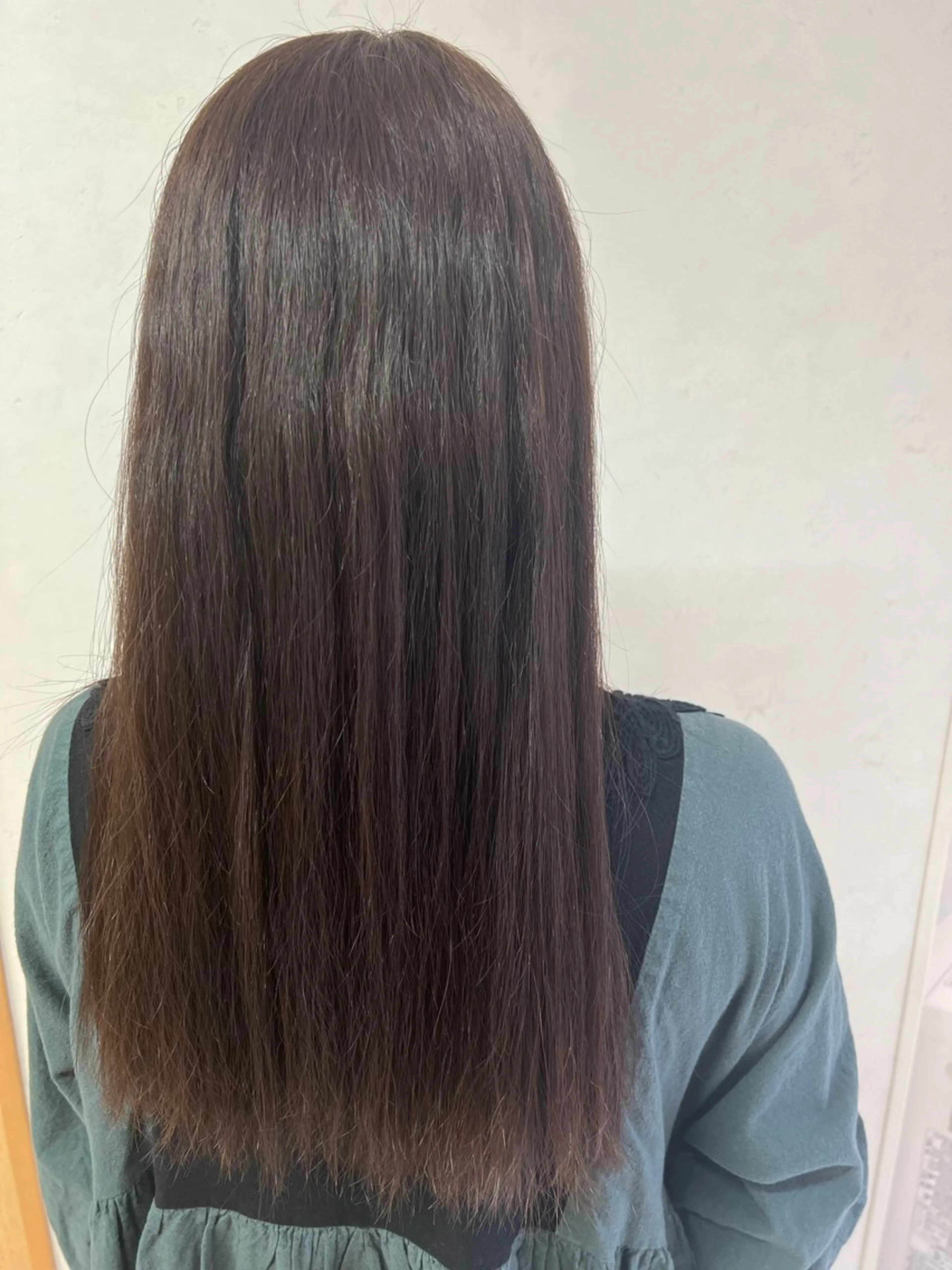 ロング ヘアカラー 吉田 眞のヘアスタイル