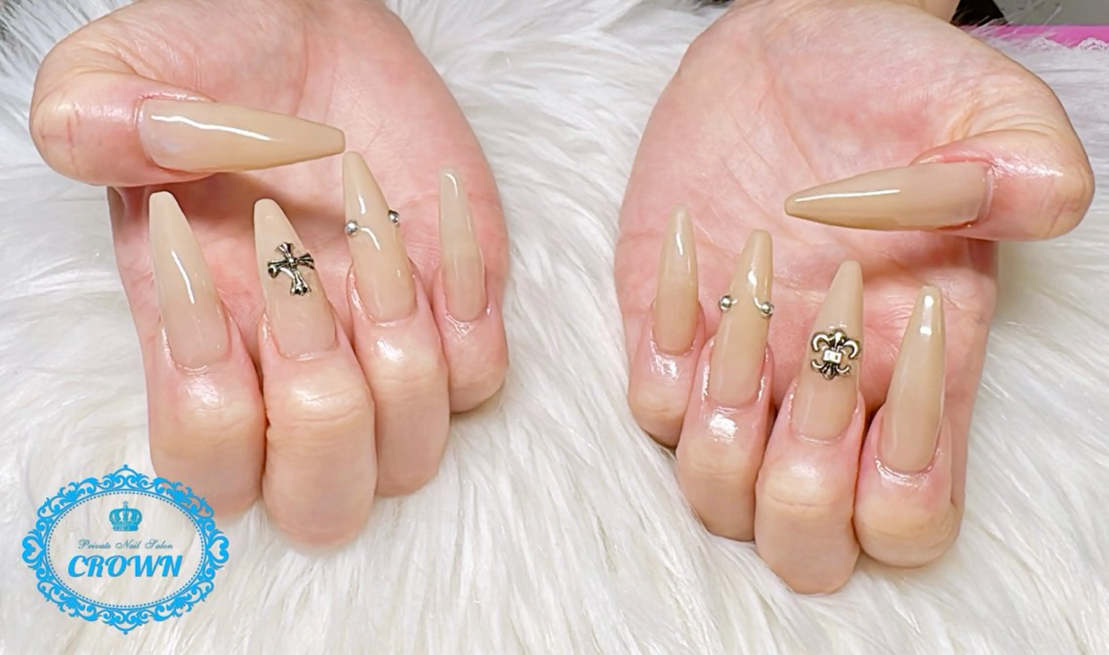 ネイル CROWN プライベートサロンのネイルデザイン
