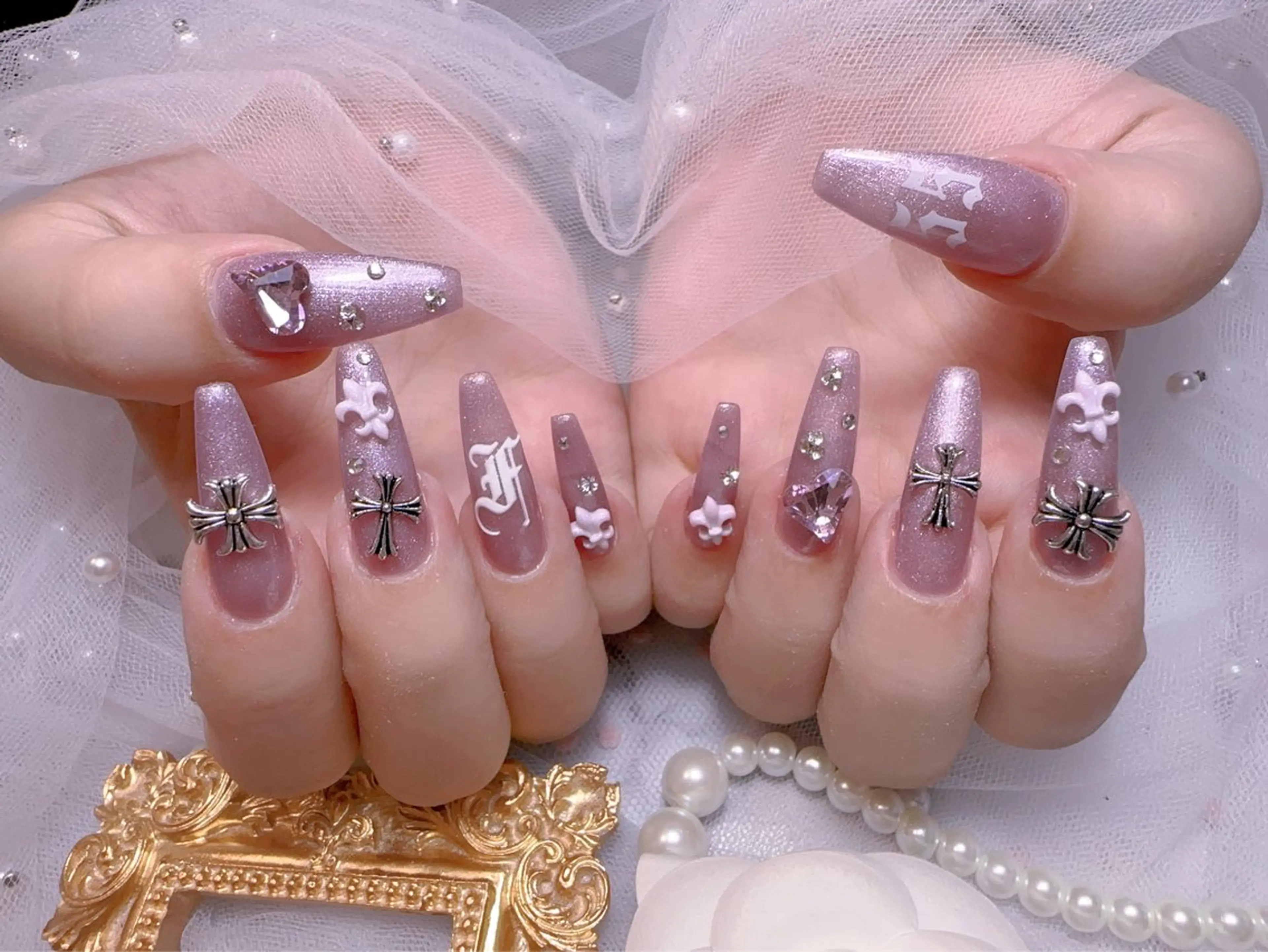 ネイル オーロラネイル フットネイル 韓国ネイル ラメ(グリッター) ラメグラデーション Belle nail salon 新小岩のネイルデザイン