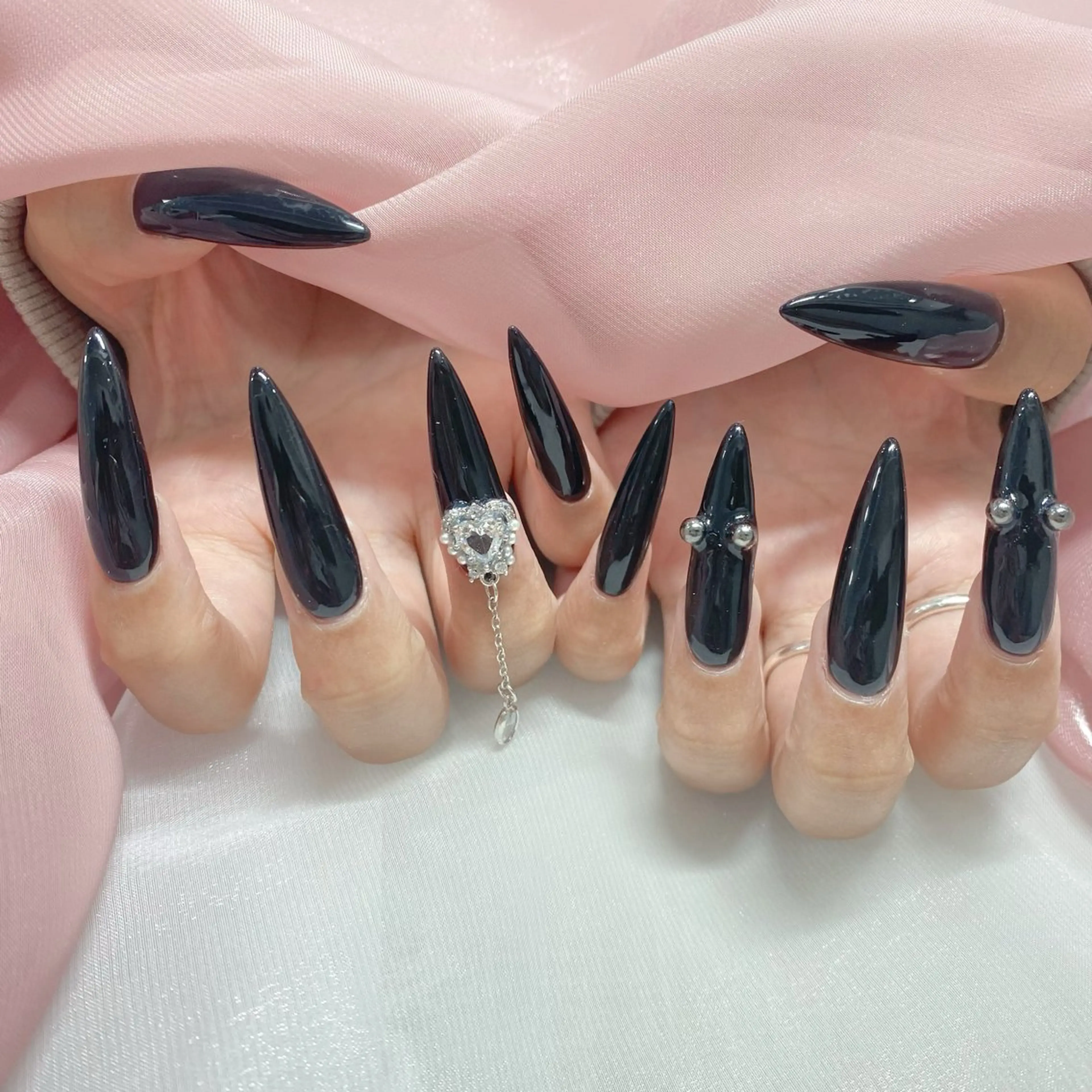 ロング ロング ハンドネイル 501 nail所属・501 nailのネイルデザイン