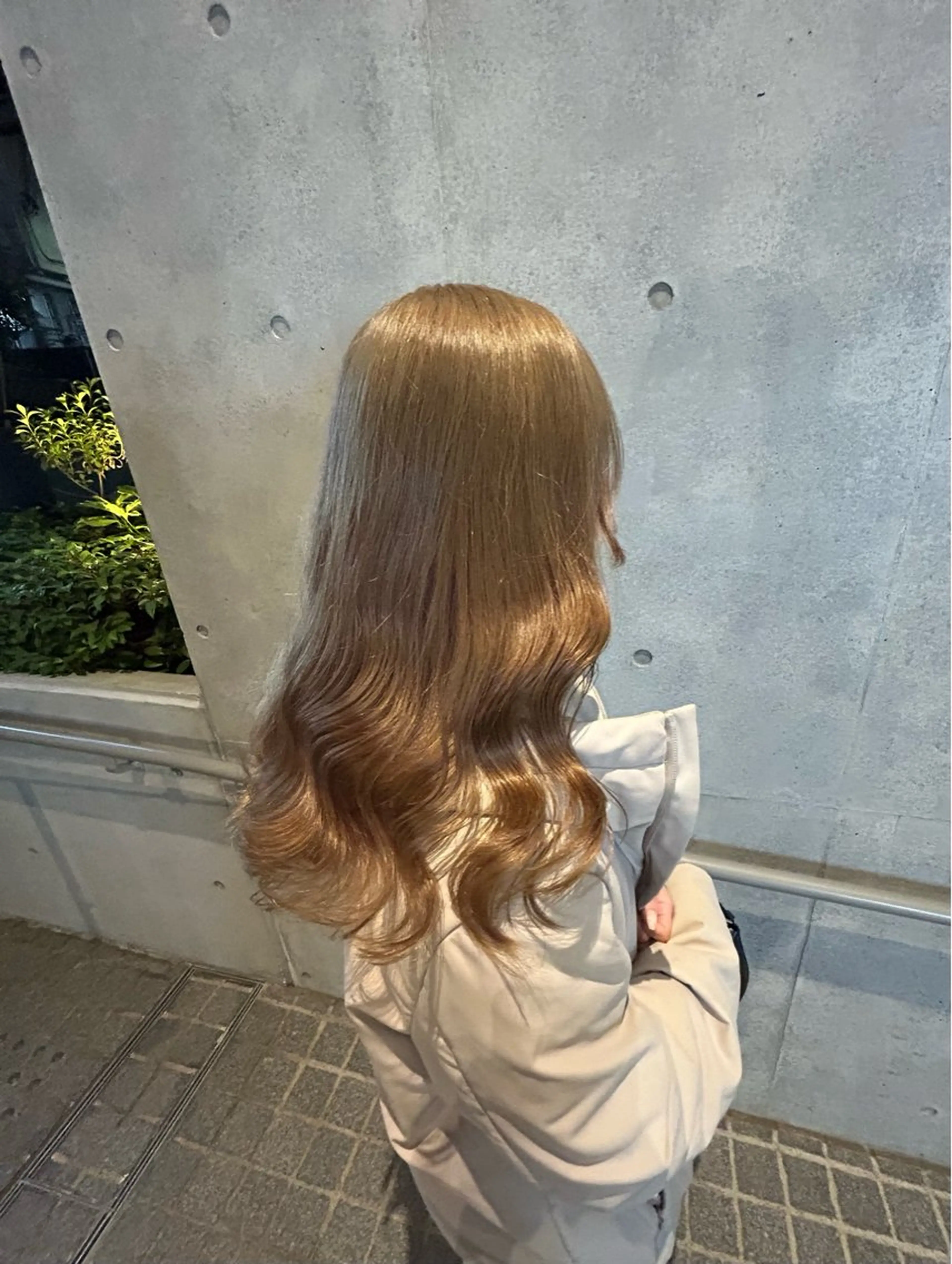 セミロング ヘアカラー ブリーチ特化 kira🥀のヘアスタイル