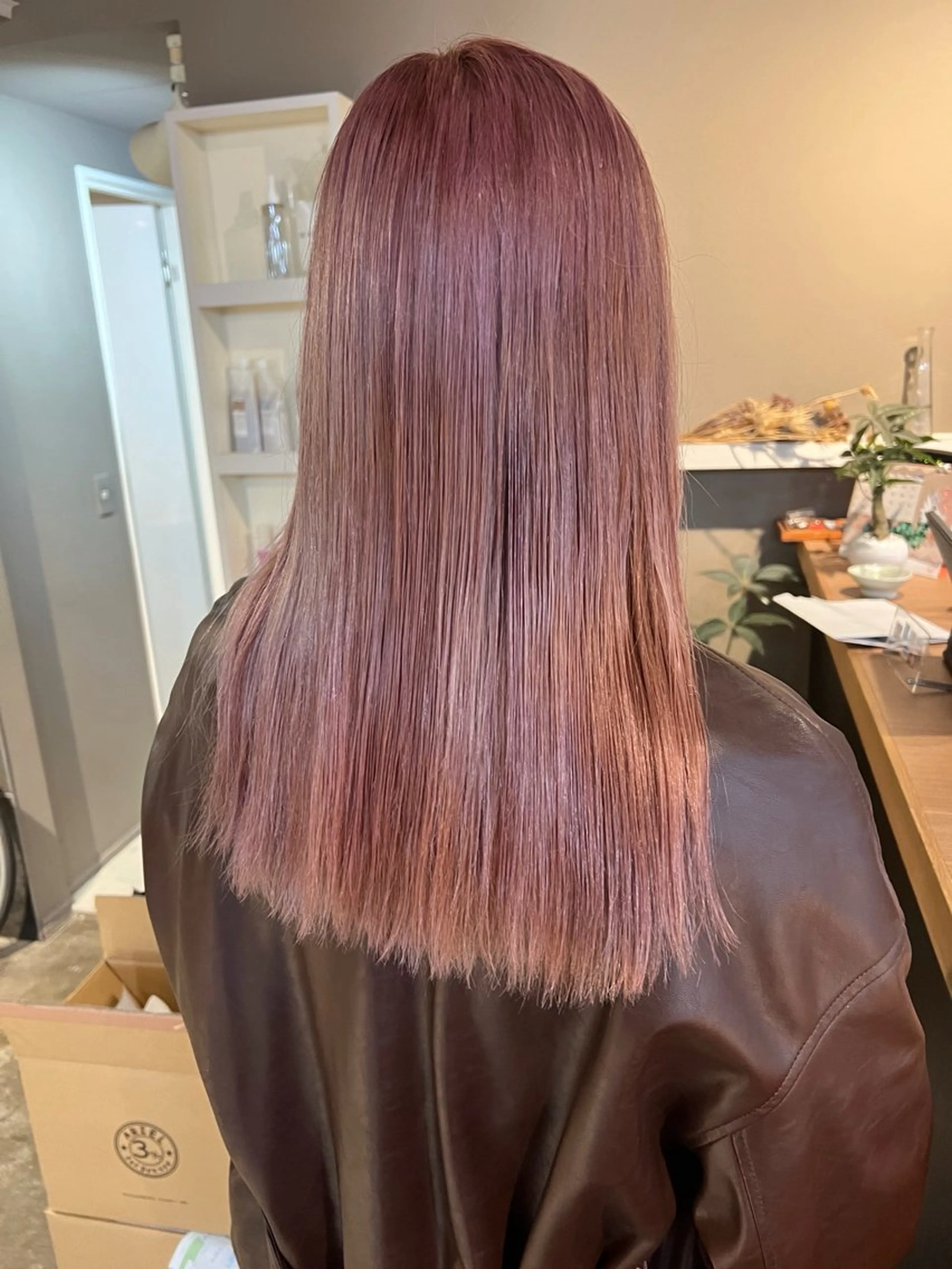 ロング カラー ブリーチ daiki 原宿のヘアスタイル