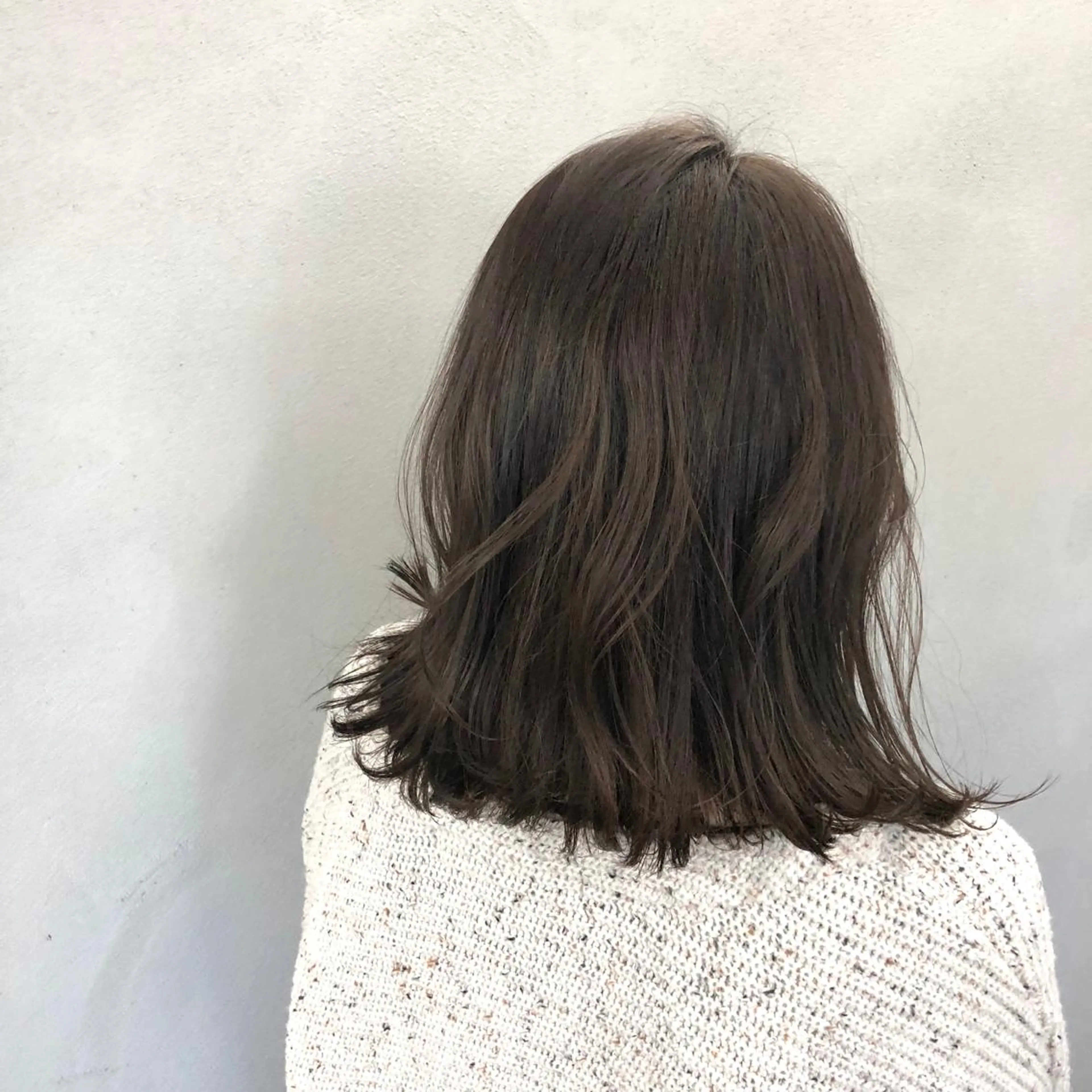 ミディアム カラー ブルーカラー ブルージュ カット ヘアカラー トリートメント ボブ/ショート/ 白髪染め/メンズ葛西のヘアスタイル