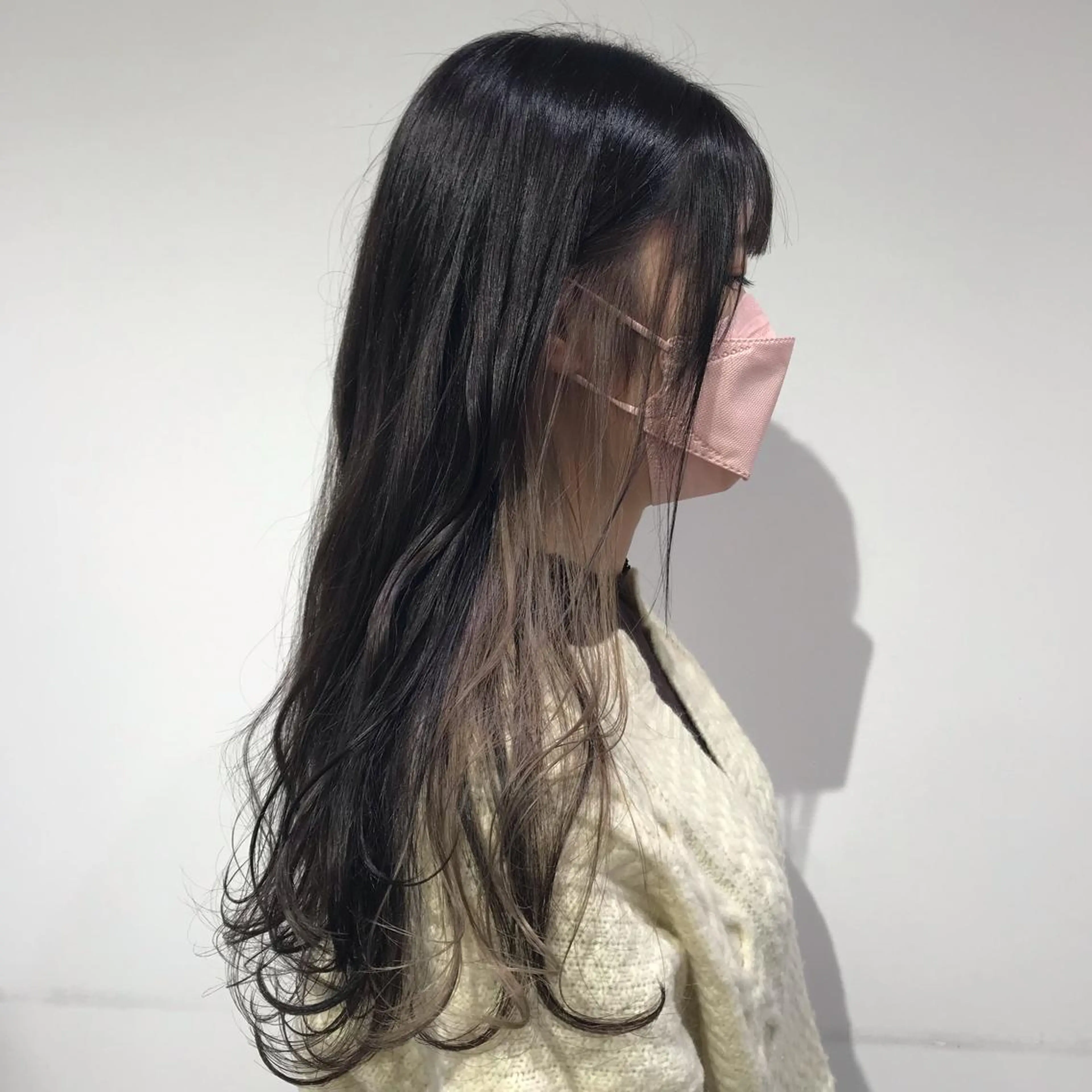 ロング カラー ベージュカラー ブリーチ 透明感カラー イヤリングカラー グレージュ ヘアカラー トリートメント 暖色カラー🌹 中山由梨のヘアスタイル