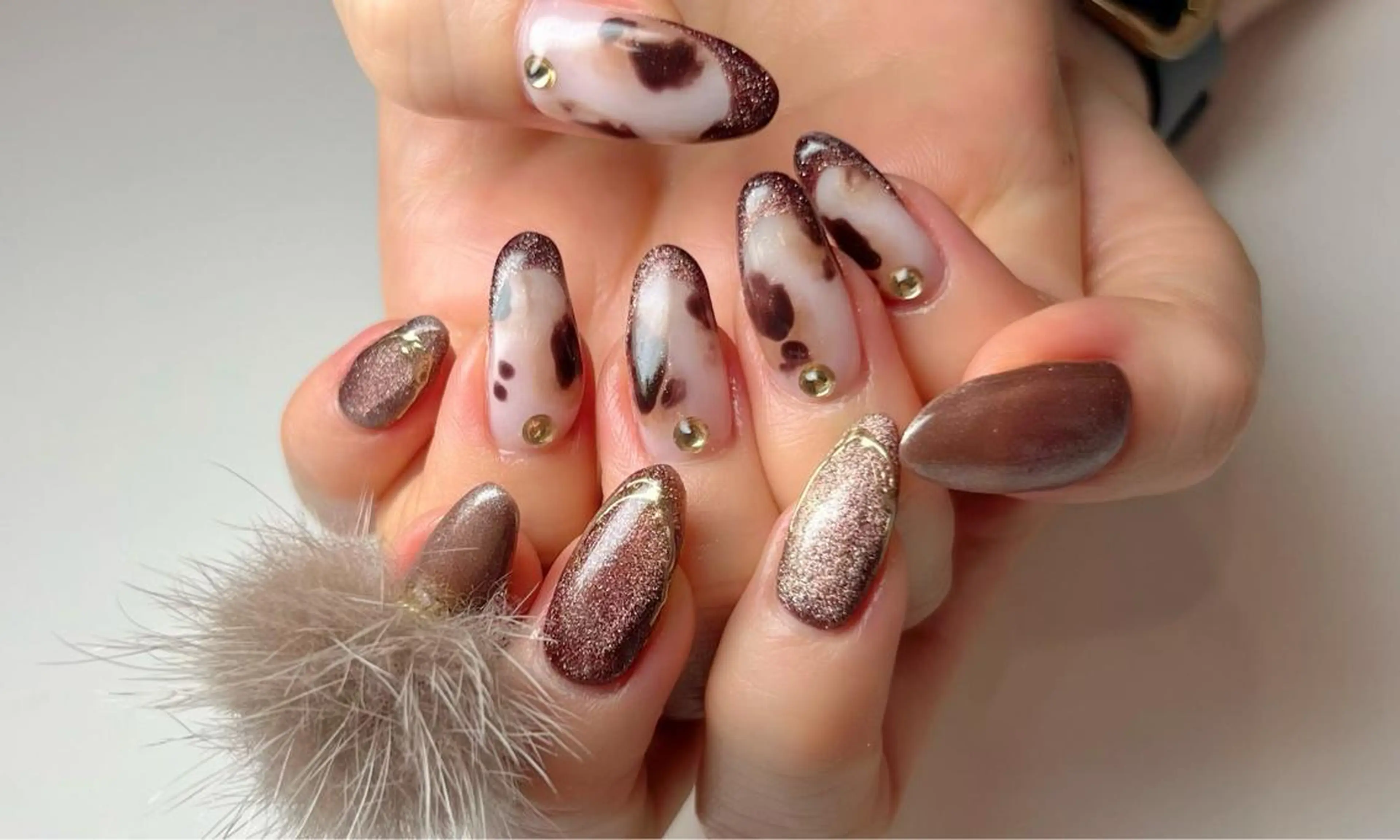 ミディアム ONIKA Nail 青山通り店所属・ONIKA Nail 表参道A4🦋2分のネイルデザイン