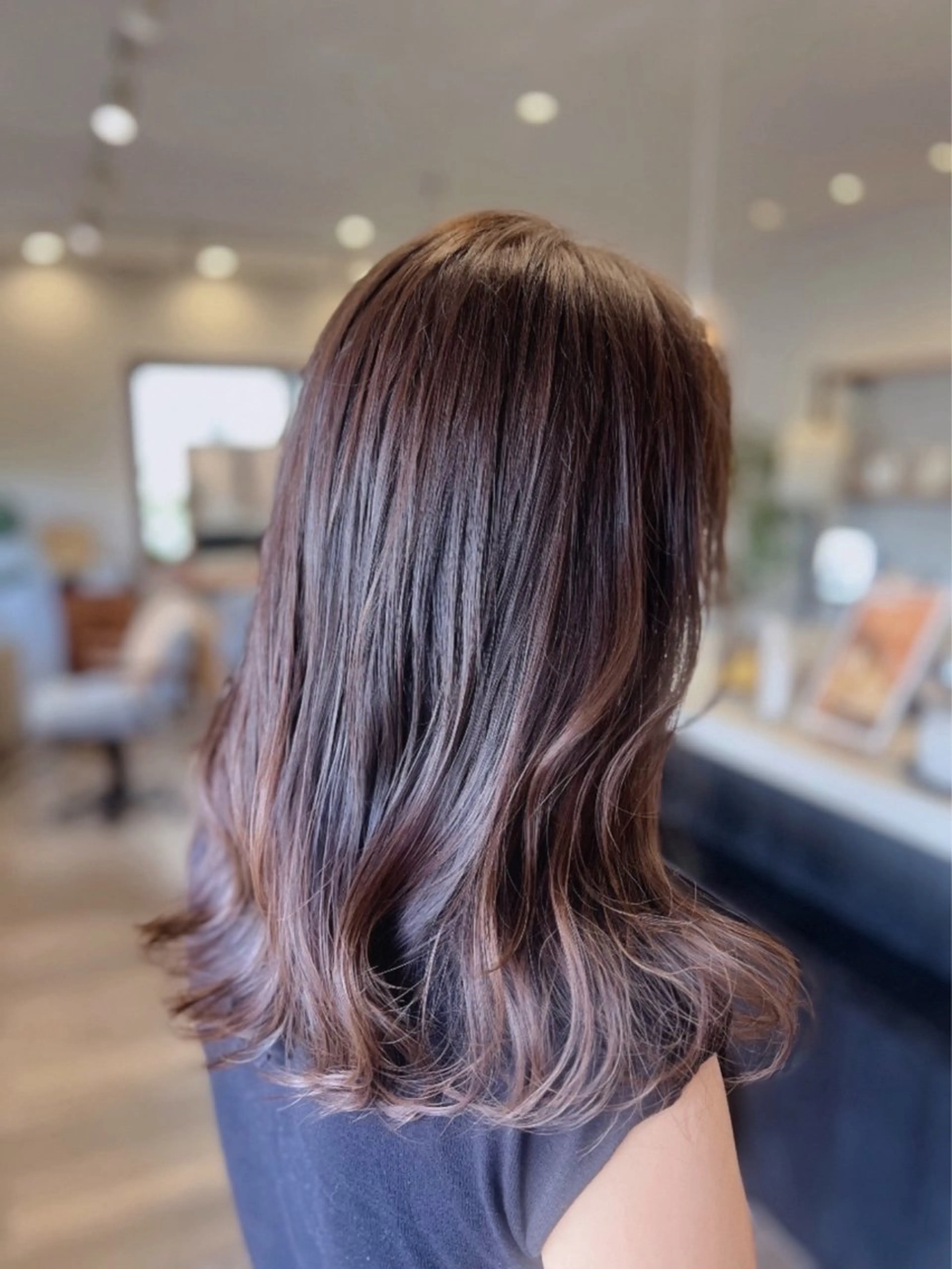 ミディアム レイヤーカット shampoo hair salon所属・shampoo ryukaのヘアスタイル