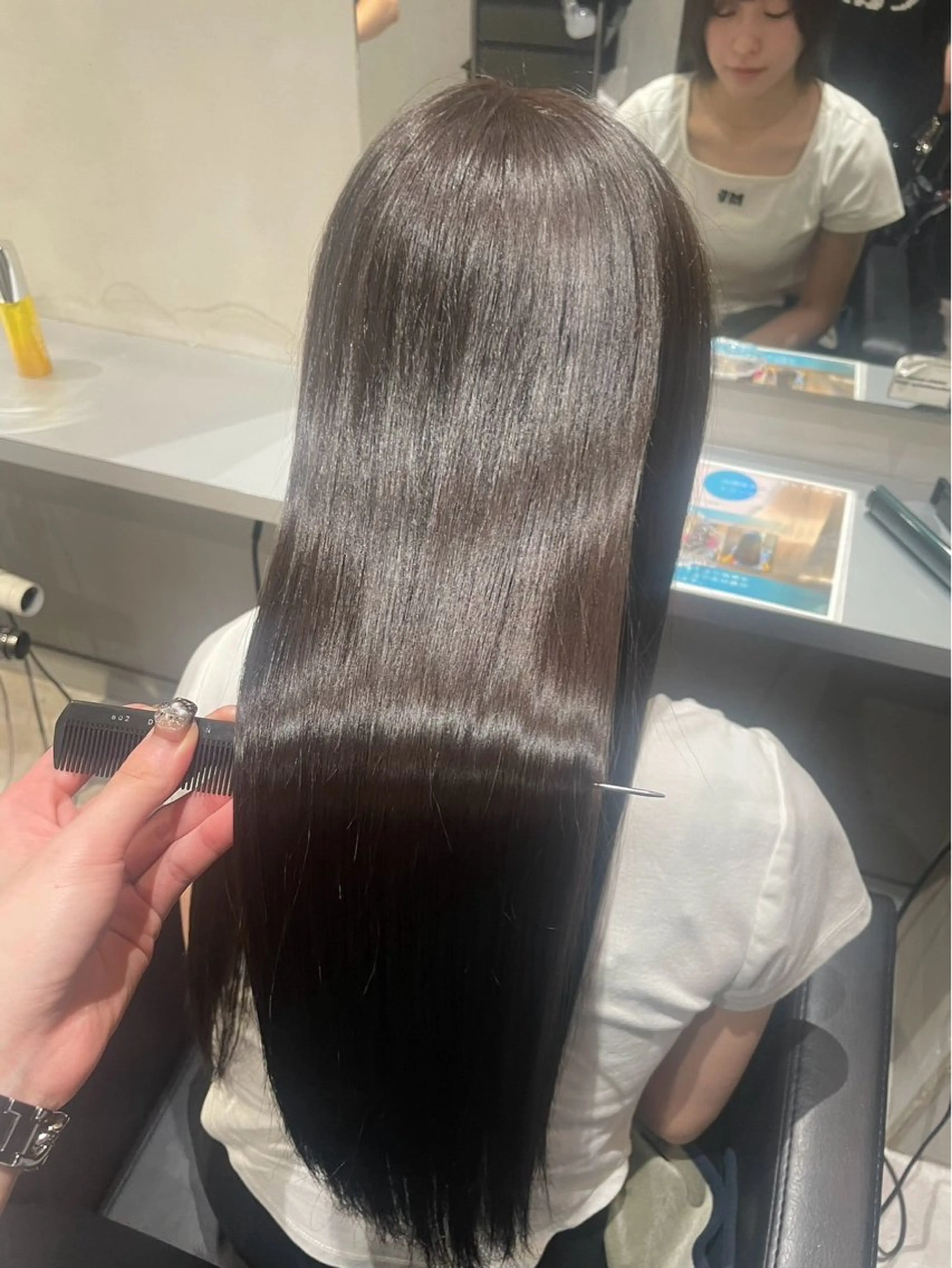 ロング カラー カット ヘアカラー トリートメント 韓国レイヤー× 透明感 ひかるのヘアスタイル