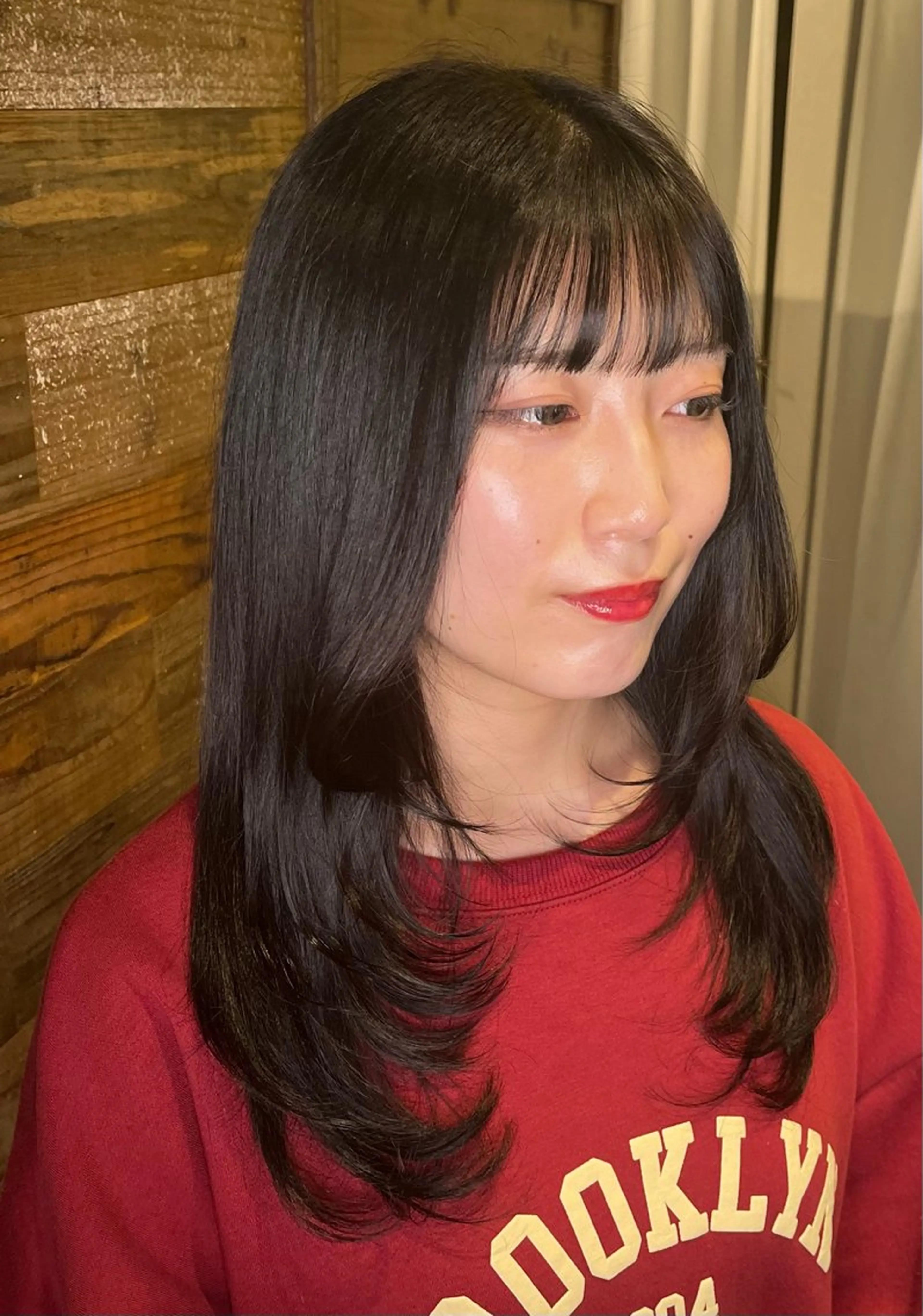 ロング 顔周りカット レイヤーカット LoE[ロエ]桃井 香菜子のヘアスタイル