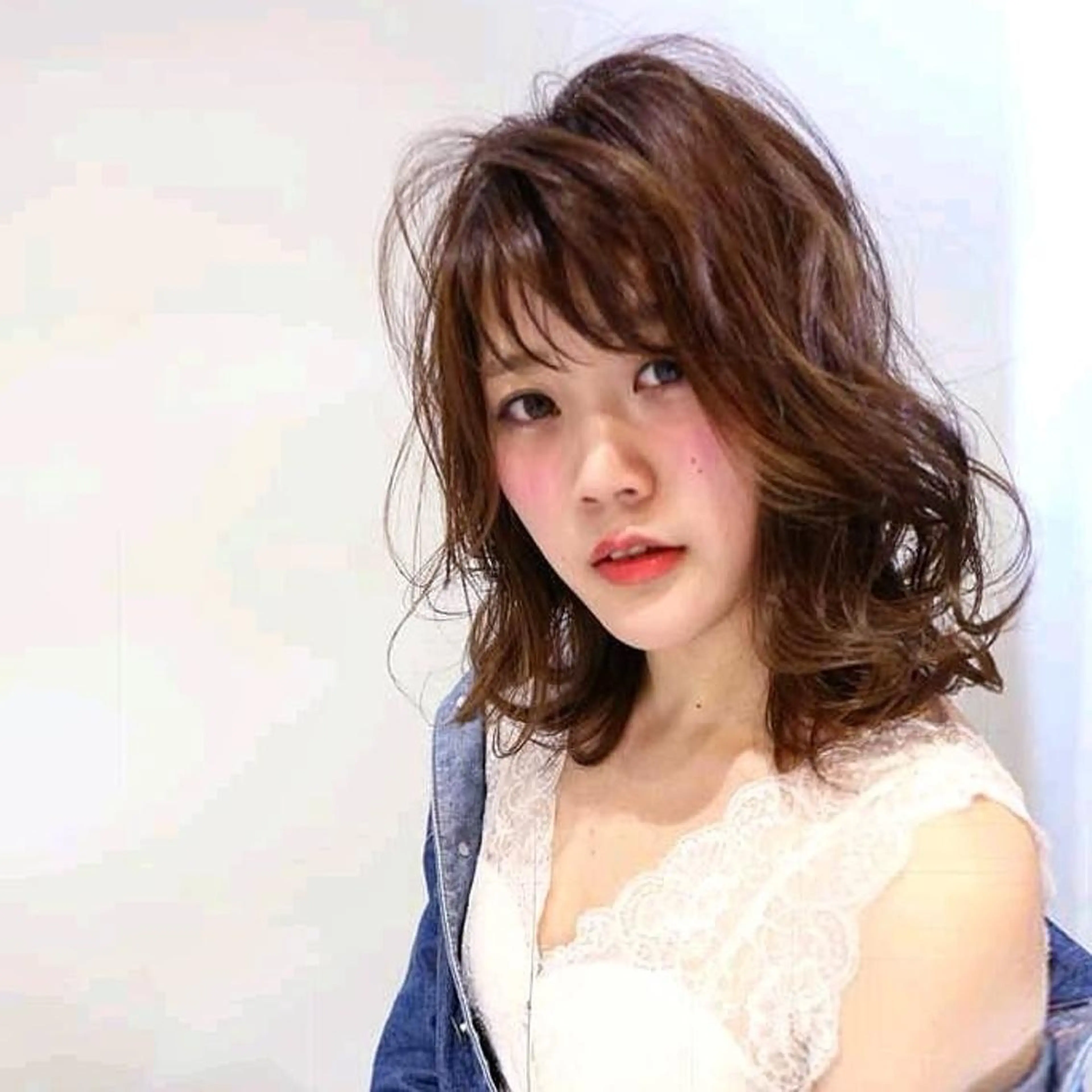 カラー ミディアム アッシュ ベージュカラー ブリーチ ケアブリーチ グレージュ カット ヘアカラー ブリーチ/ヘアケア/ 艶髪/イギチハルのヘアスタイル