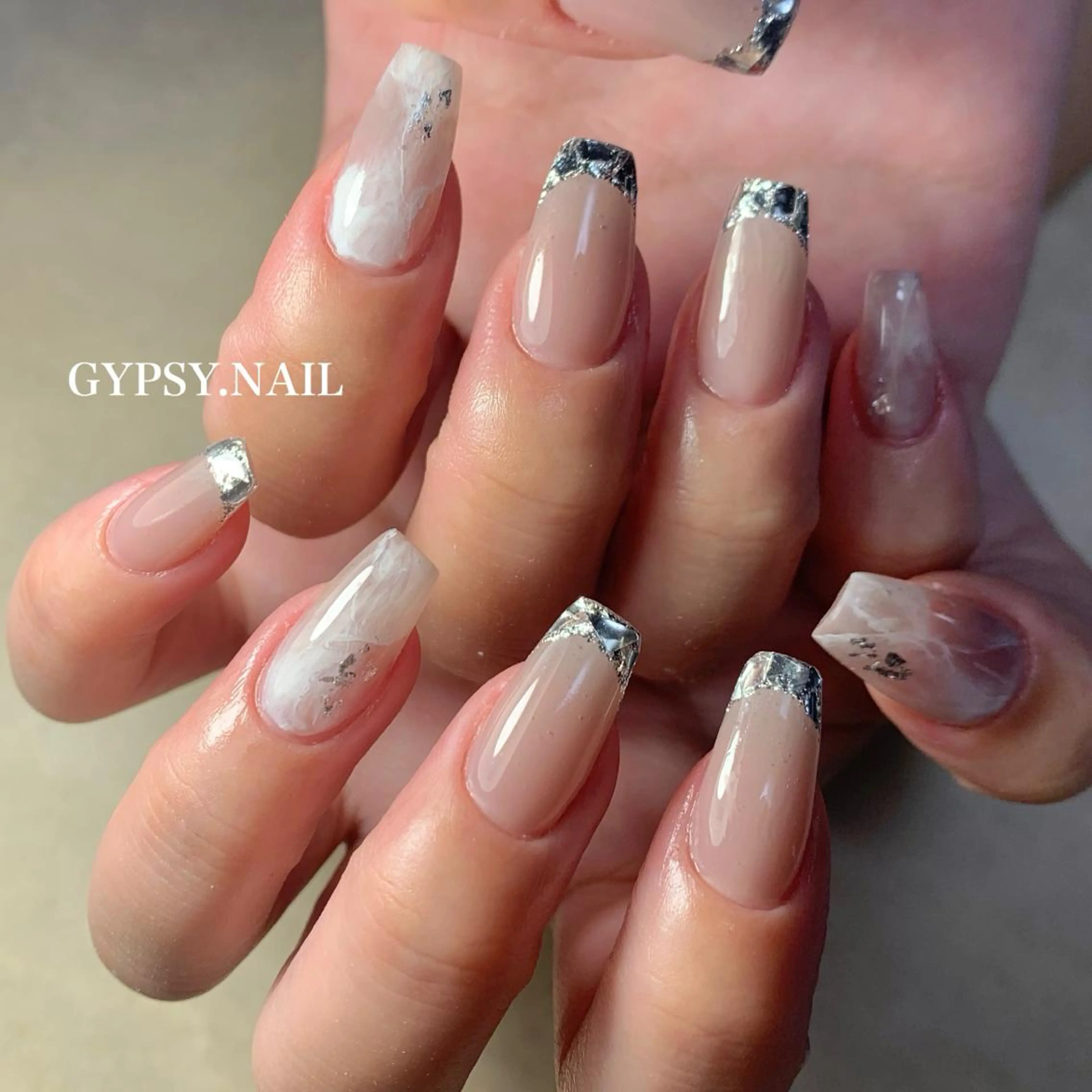 ネイル GYPSY.NAIL所属・GYPSY.NAIL akariのネイルデザイン