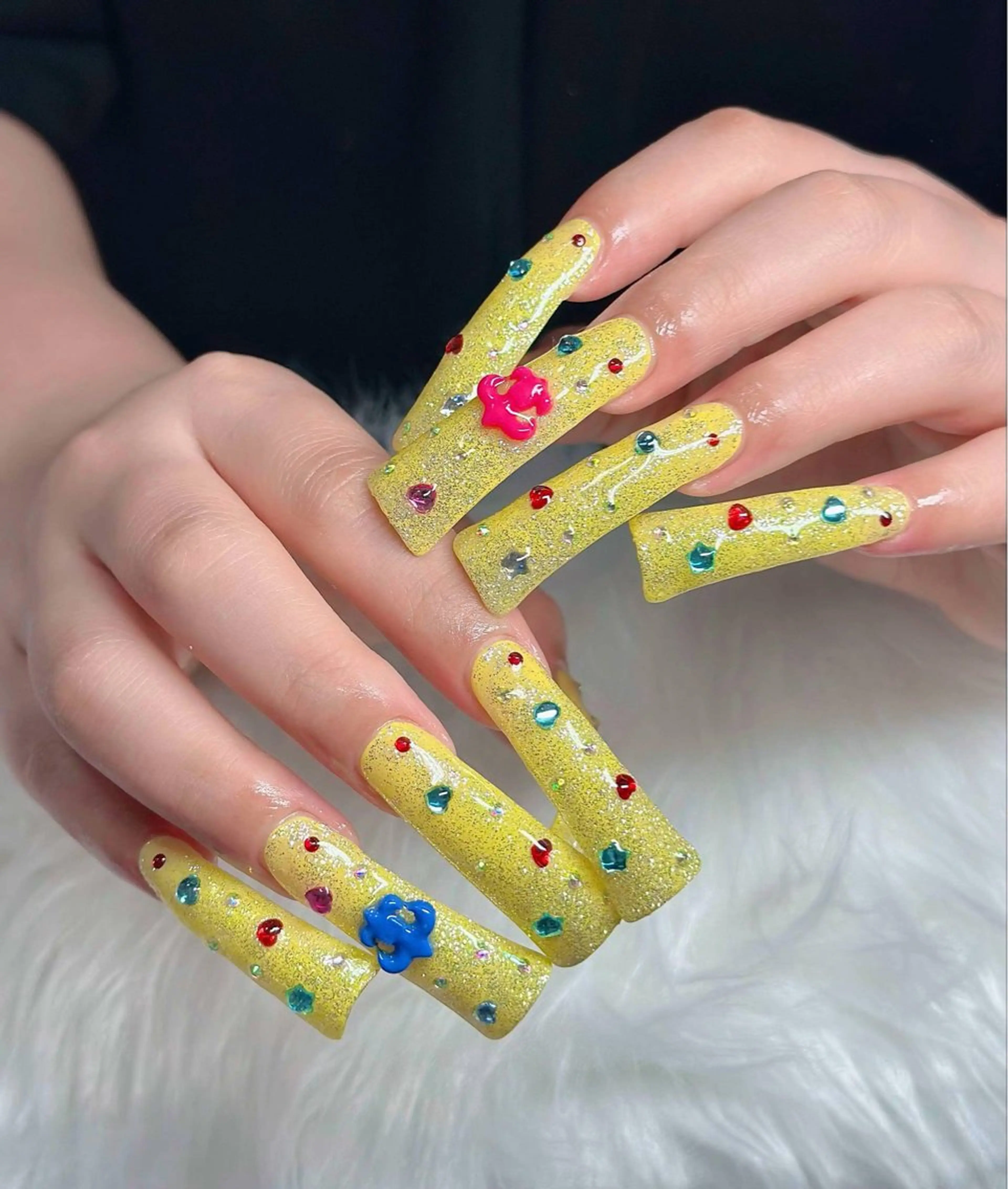 ネイル オーロラネイル フレンチネイル ジェルネイル ハロウィン キラキラネイル ハンドネイル H.baby Nail Salonのネイルデザイン