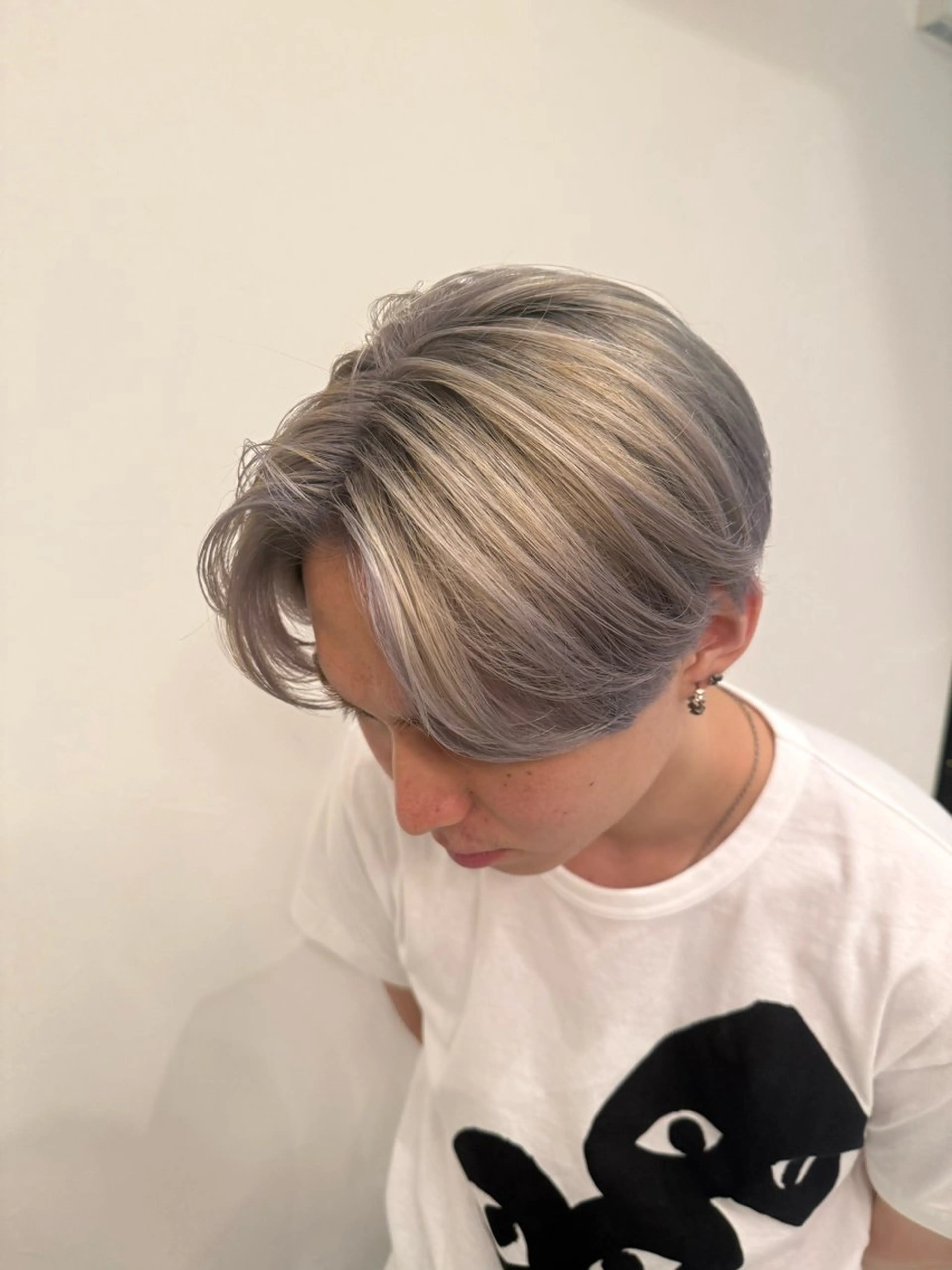 【デザインカラー人気No.2🌈⭐️】カット➕ケアブリーチ➕オンカラー➕3stepトリートメントの写真