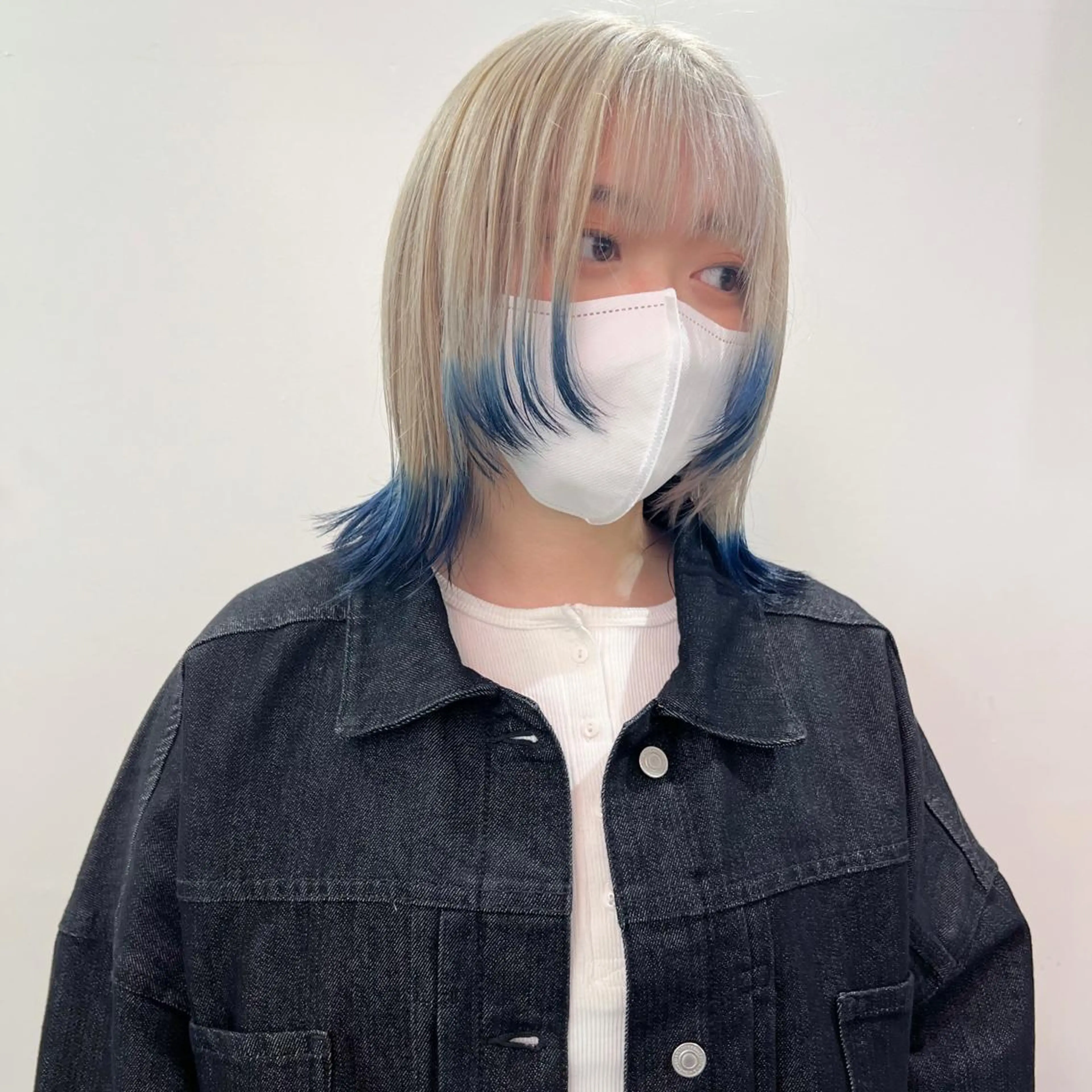 ショート カラー パーマ ヘアアレンジ メンズ キッズ ネイル マツエク・マツパ アイブロウ カット ヘアカラー 🧨ブリーチー×ボブ レイヤー💎じゅえるのヘアスタイル