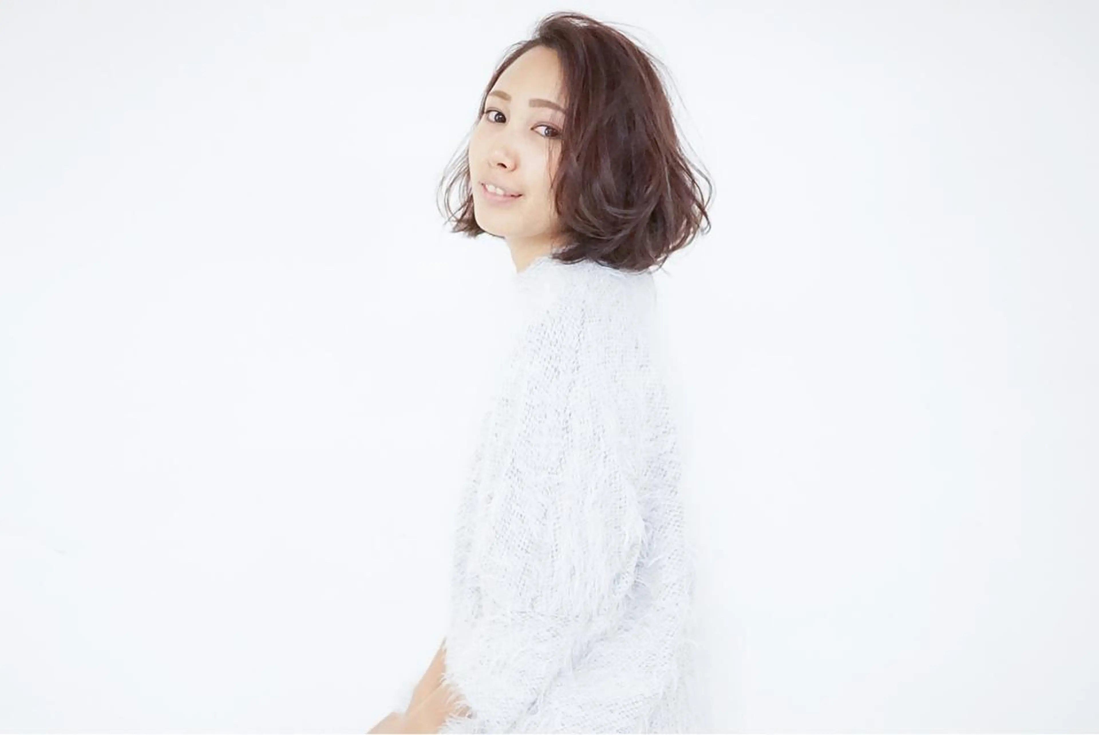 ミディアム 村田 久美子のヘアスタイル