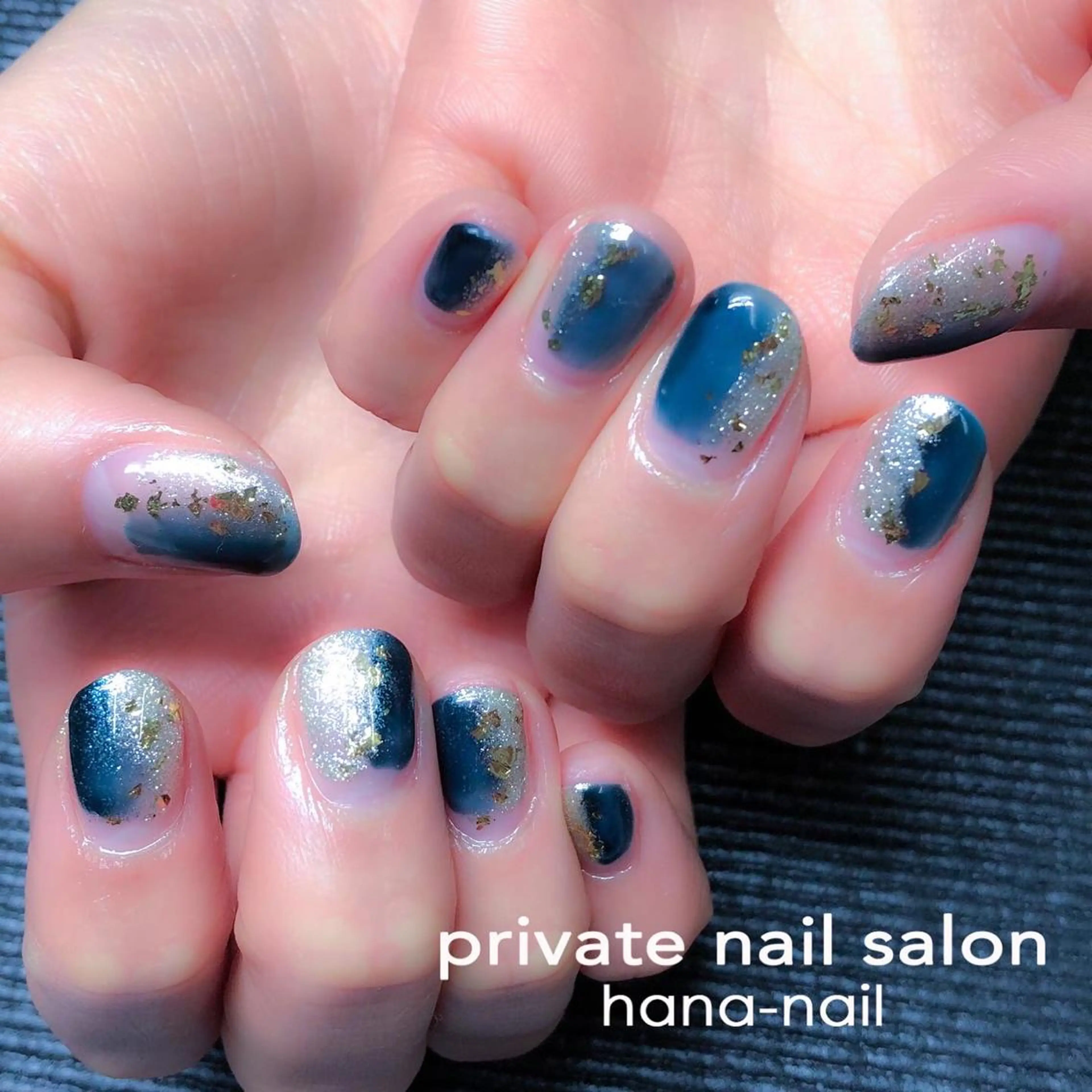 ネイル ブルー ジェルネイル ゴールド ニュアンスネイル Kao hana-nailのネイルデザイン