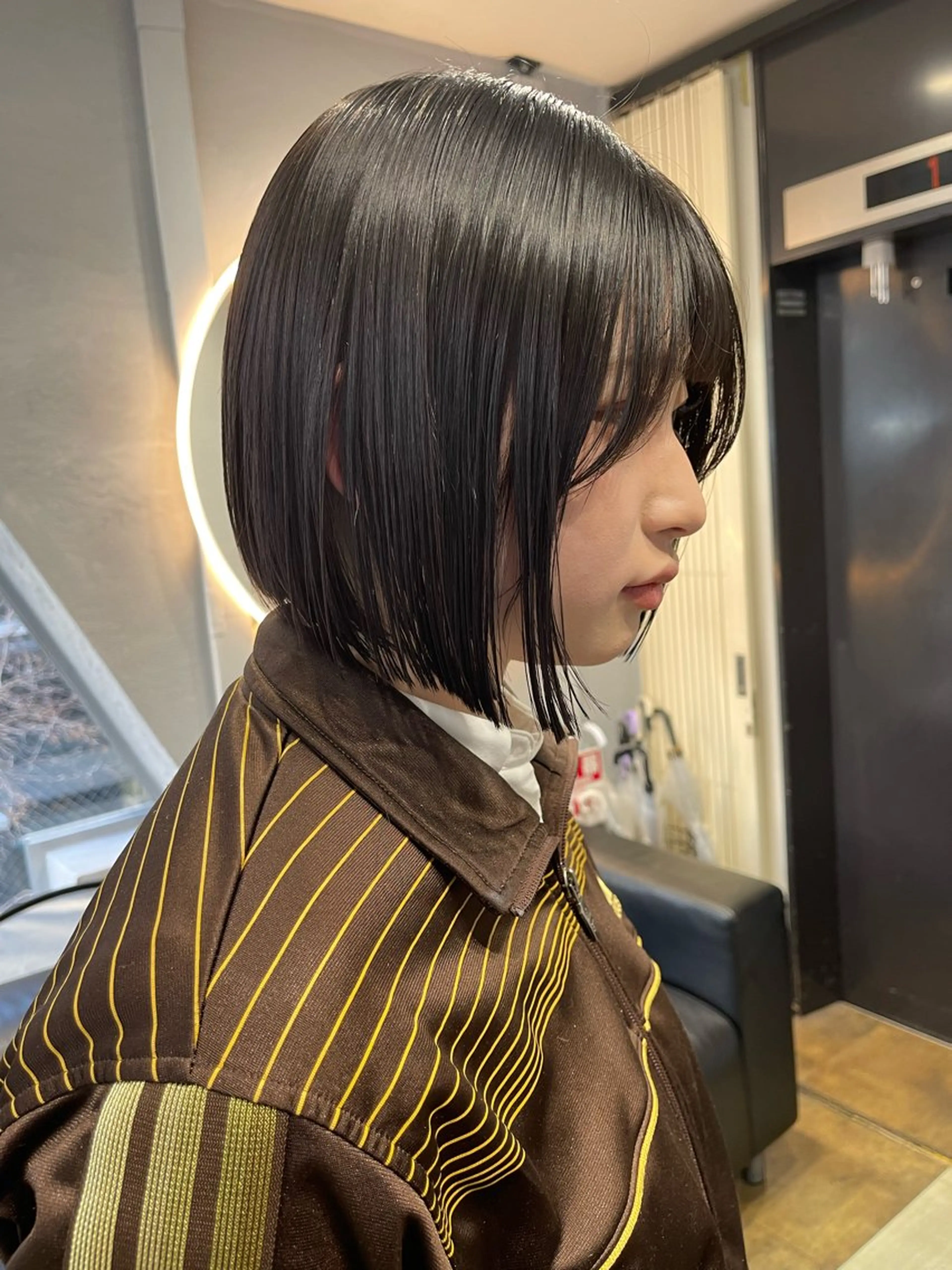 ショート カラー ブリーチ ケアブリーチ デザインカラー ダブルカラー イヤリングカラー カット ヘアカラー 宮崎　達也 ブリーチ／レイヤーのヘアスタイル