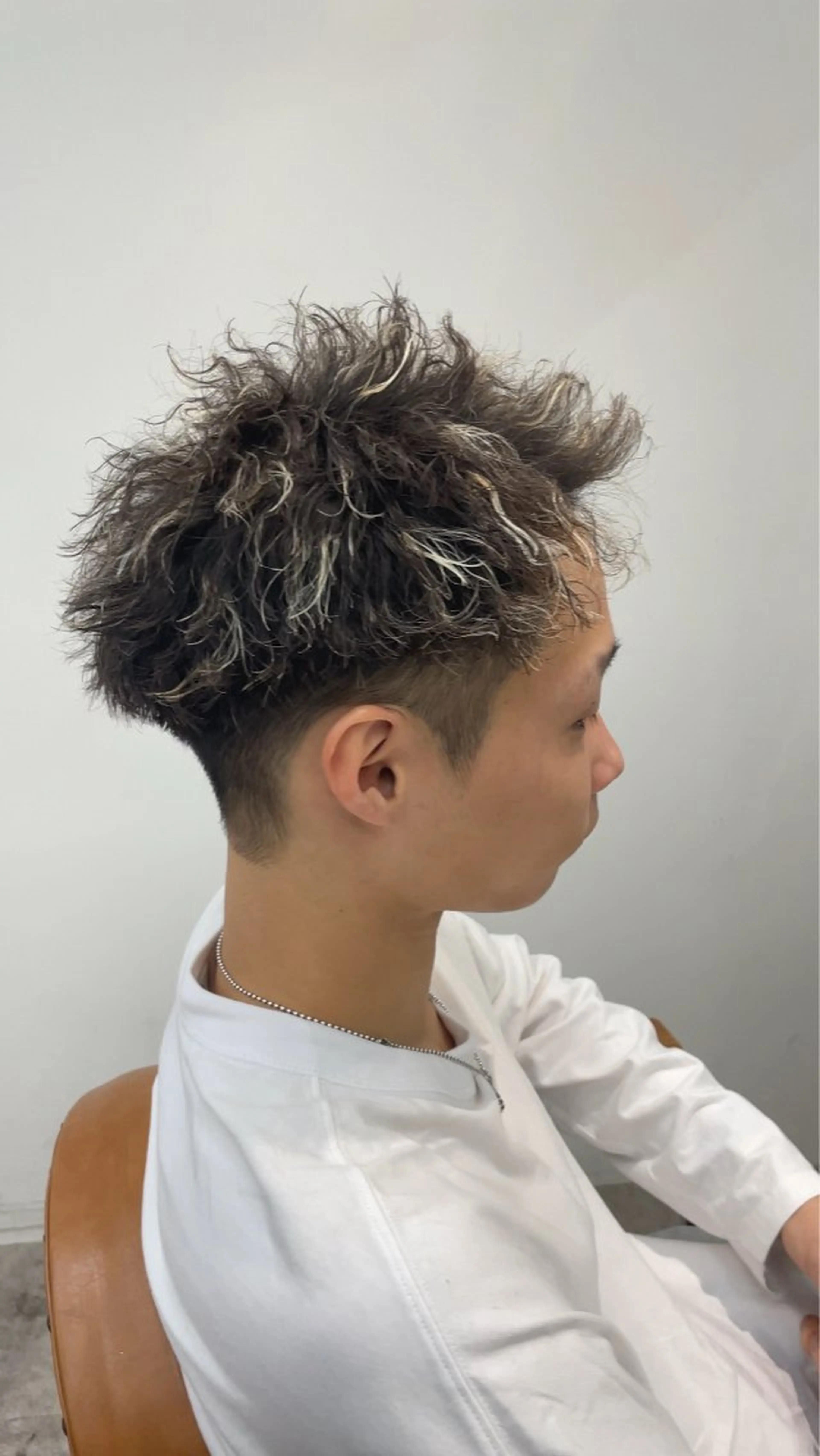 ショート パーマ メンズ アップバング メンズパーマ カット パーマ 中島 耀一朗のヘアスタイル