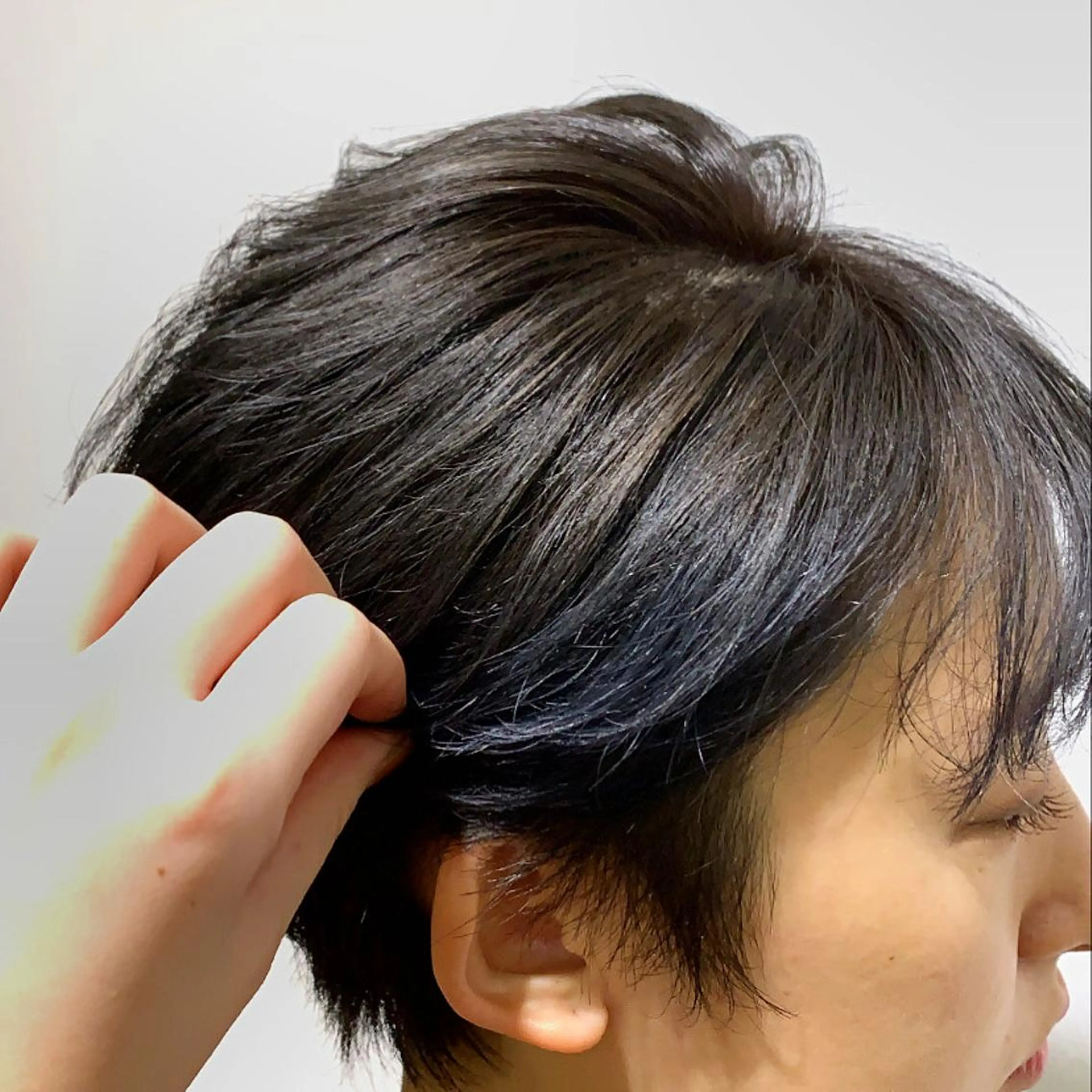 ショート カラー ブルーカラー 透明感カラー 仙台ブリーチカラー デザインカラーあすかのヘアスタイル