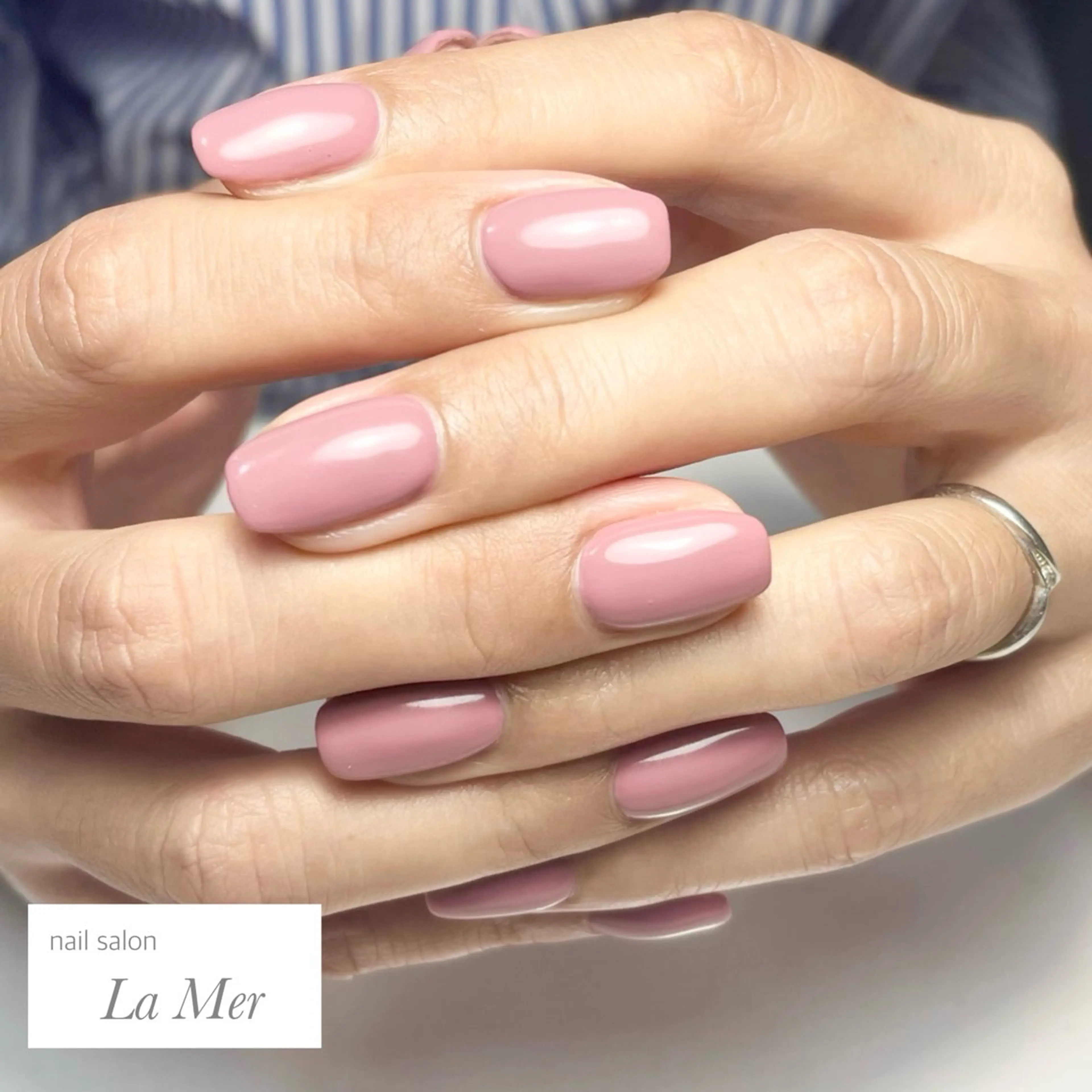 ネイル ジェルネイル オフィスネイル ワンカラーネイル ピンク ピンクベージュ ハンドネイル nailsalon La Merのネイルデザイン