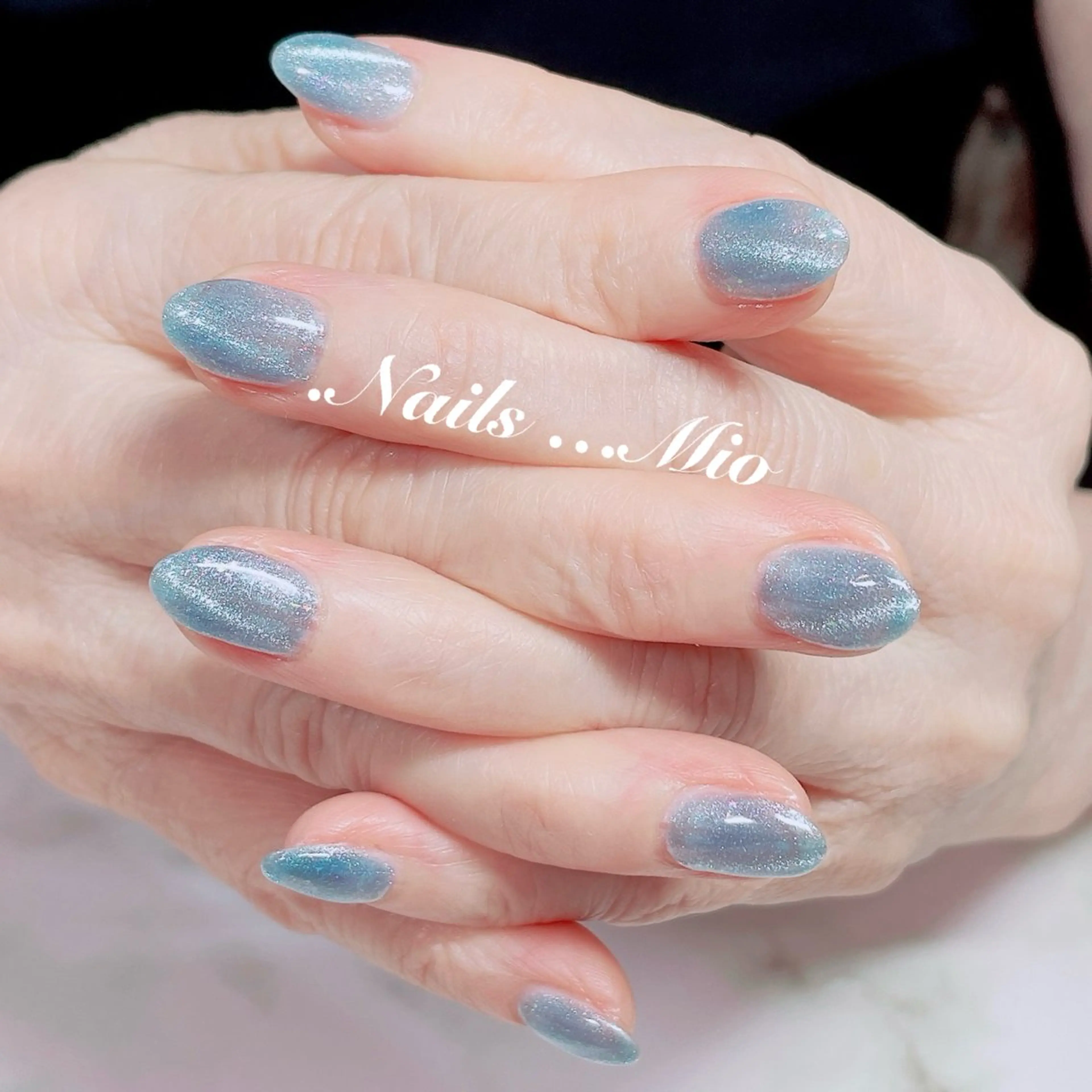 ネイル ジェルネイル マグネットネイル ワンカラーネイル 赤色 .Nails Mio 赤羽西ネイルサロンのネイルデザイン