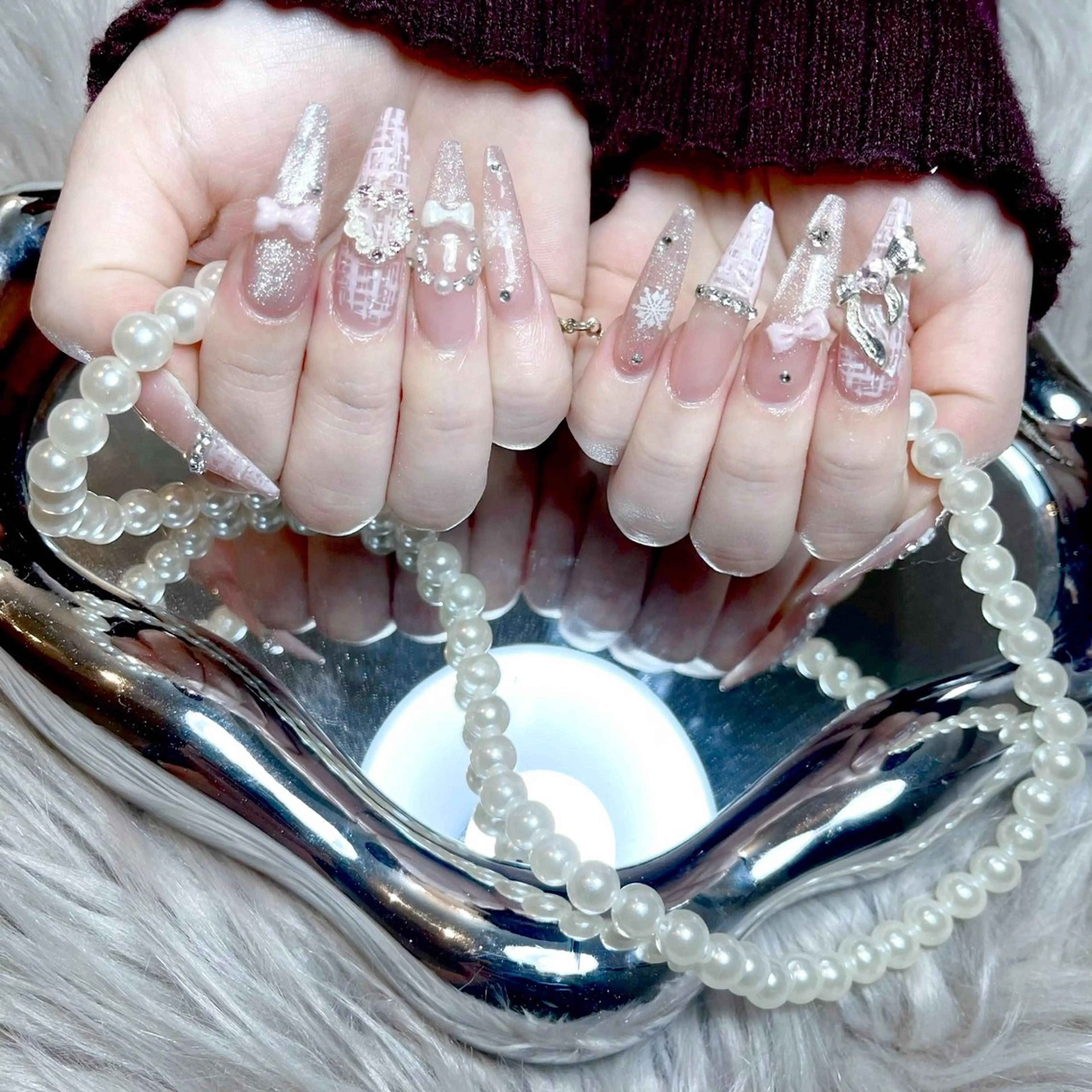 ネイル crystal ___nail所属・Au Thuc trinhのネイルデザイン