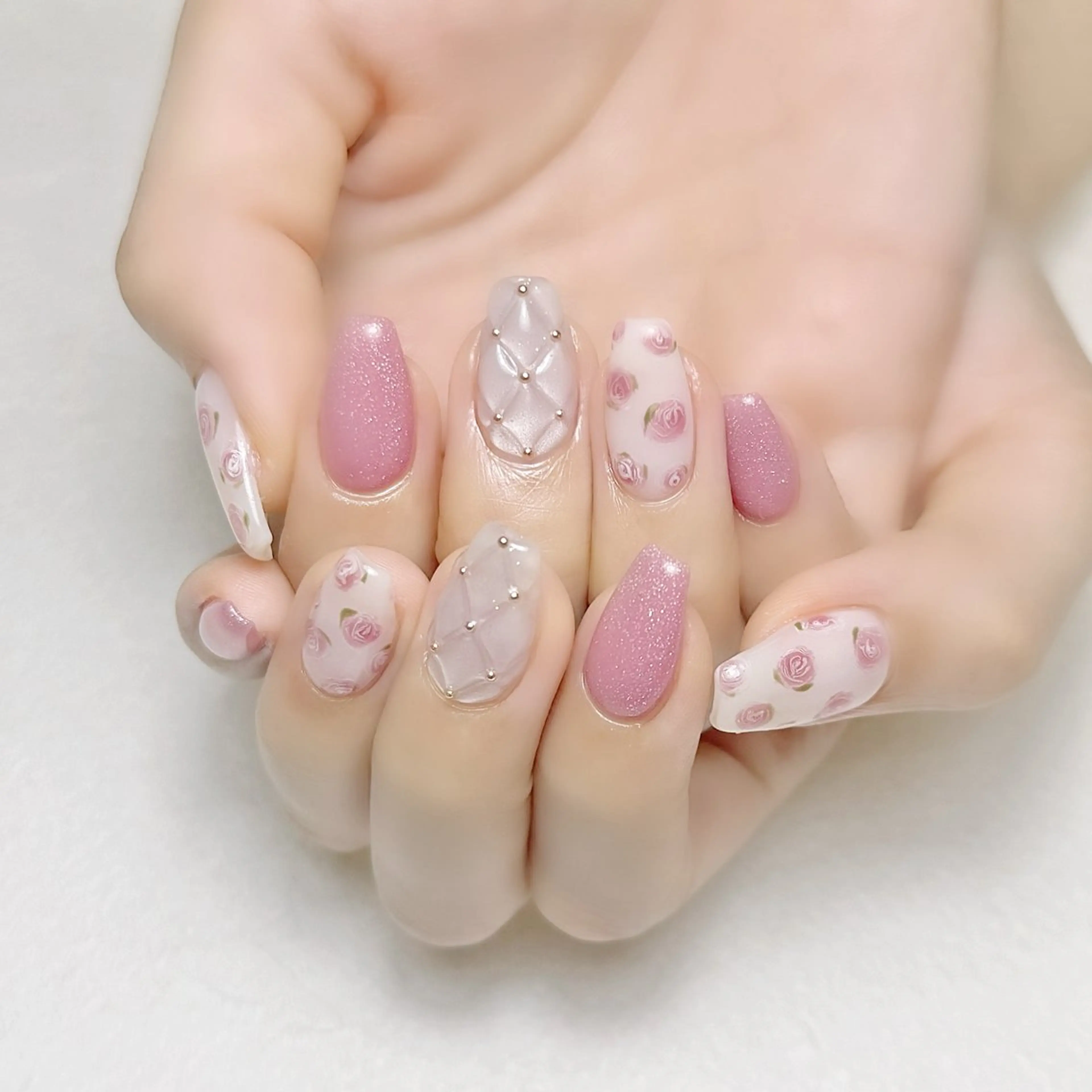 ネイル マグネットネイル ピンク rouse nail RISATOのネイルデザイン