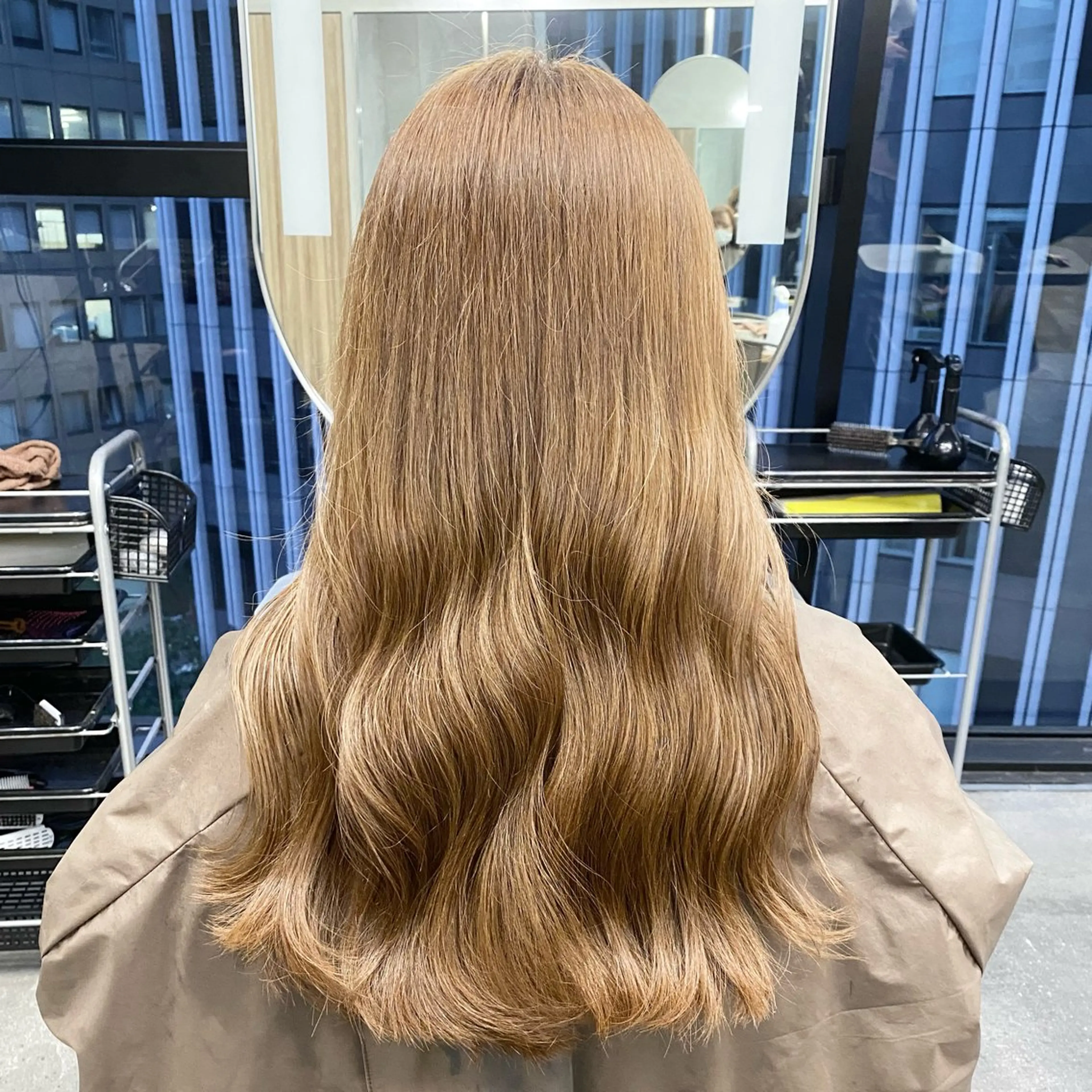 ロング カラー ベージュカラー ブリーチ ブリーチなしカラー ヘアカラー 佐藤 幸輝のヘアスタイル